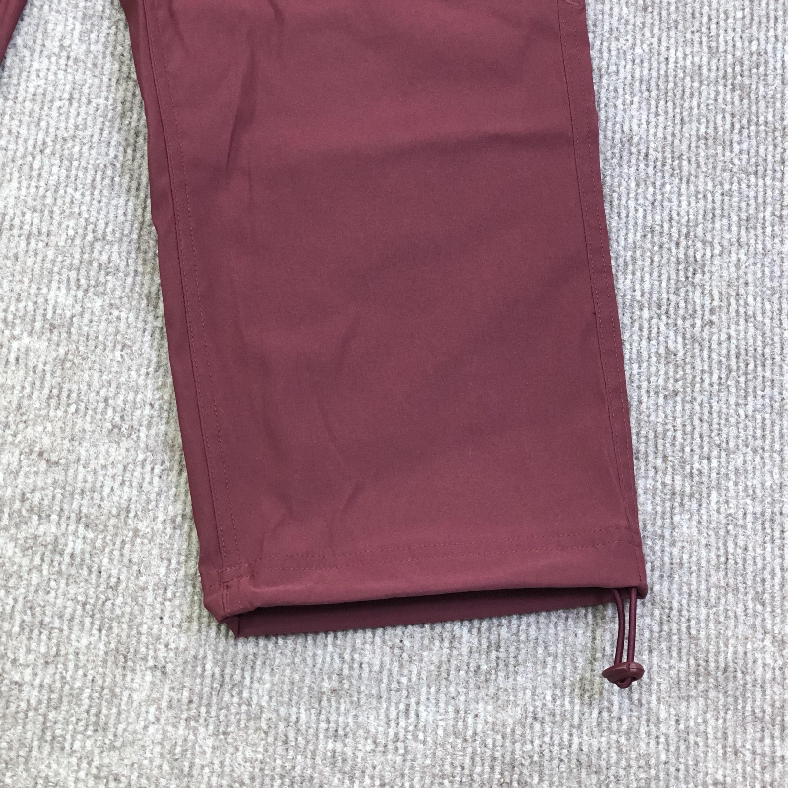 Eddie Bauer Rainier Capri Pants Womens 4 Red Nylon Hiking Outdoor Stretch Travel