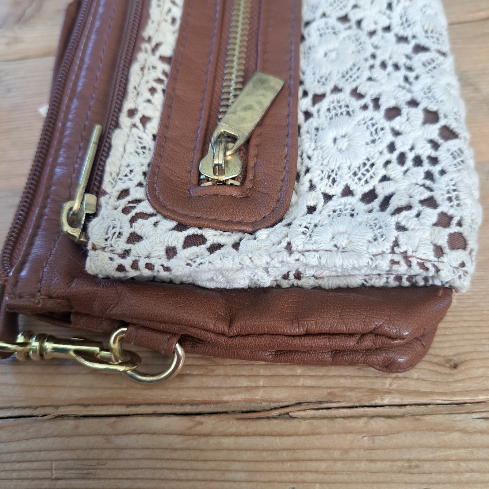 Purse Small Crossbody With Lace and Pockets JC Penny’s Wristlet & 26″ Strap drop