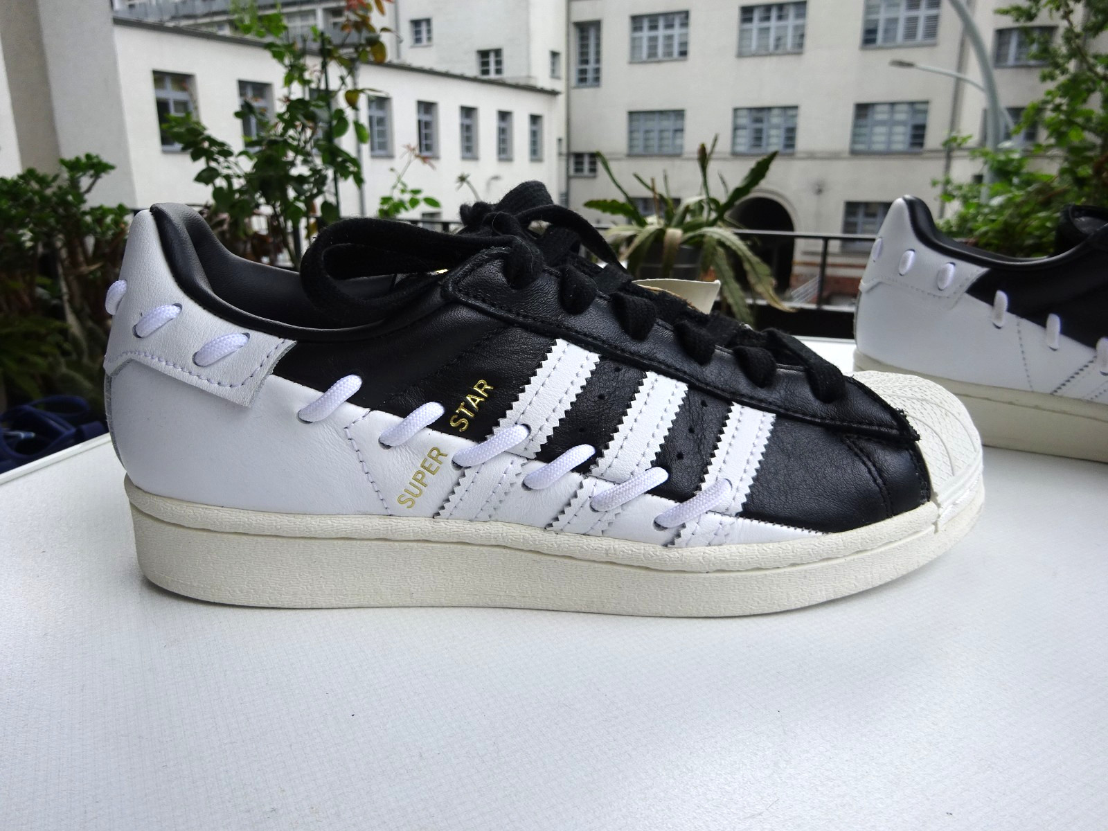 Adidas GX3419 stitched black white superstar trainers leather size 37 1/3 (UK4.5) new