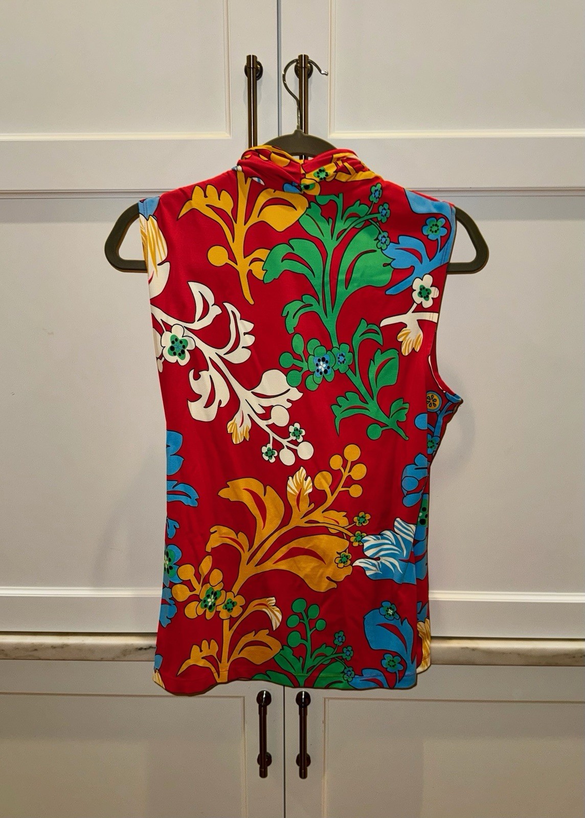 J. McLaughlin XL Sleeveless Faux Wrap Top Red Multicolor Floral Stretch Jersey