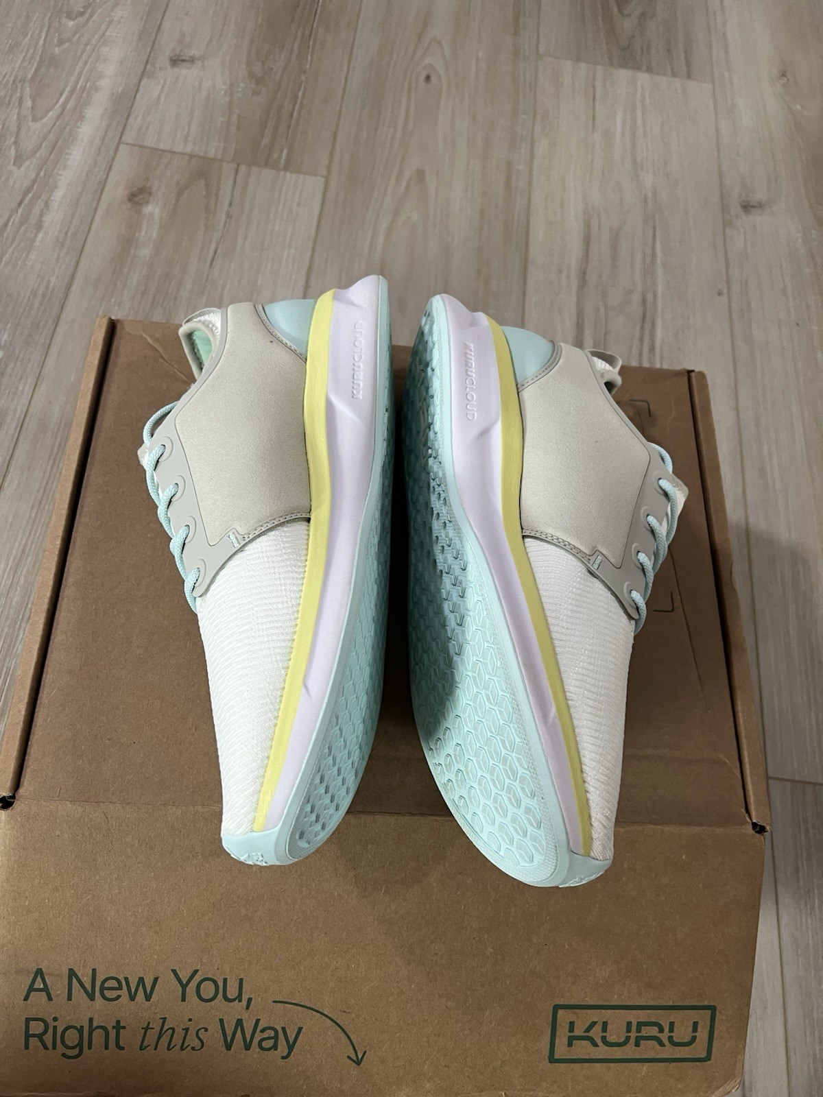 KURU Atom Womens Shoes Sz 10.5 MRunning Athletic Bright white/iceblue