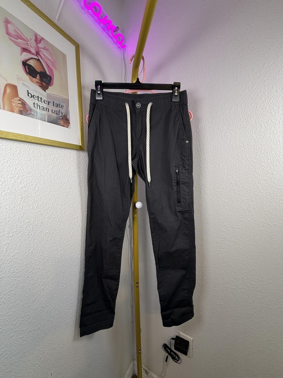 Vuori Ripstop Men’s Charcoal Grey Jogger Pants Size XS EUC