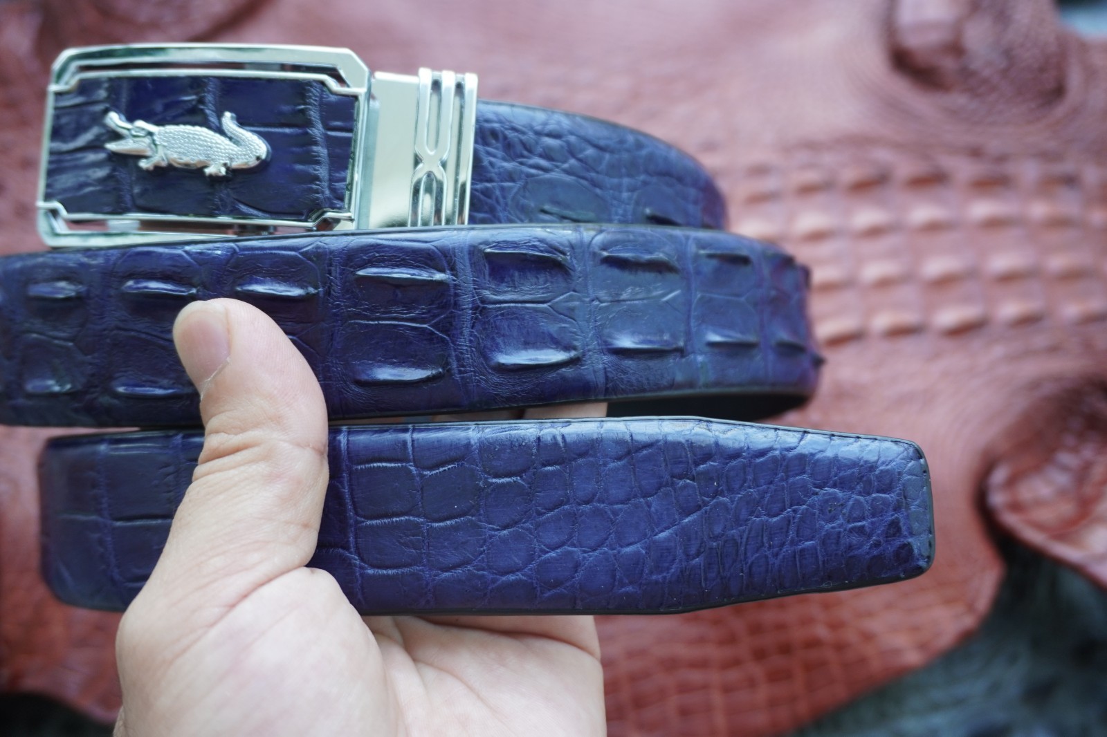 W 1.3 inch – Blue Real CROCODILE Hornback LEATHER Skin Men’s Belt #P23