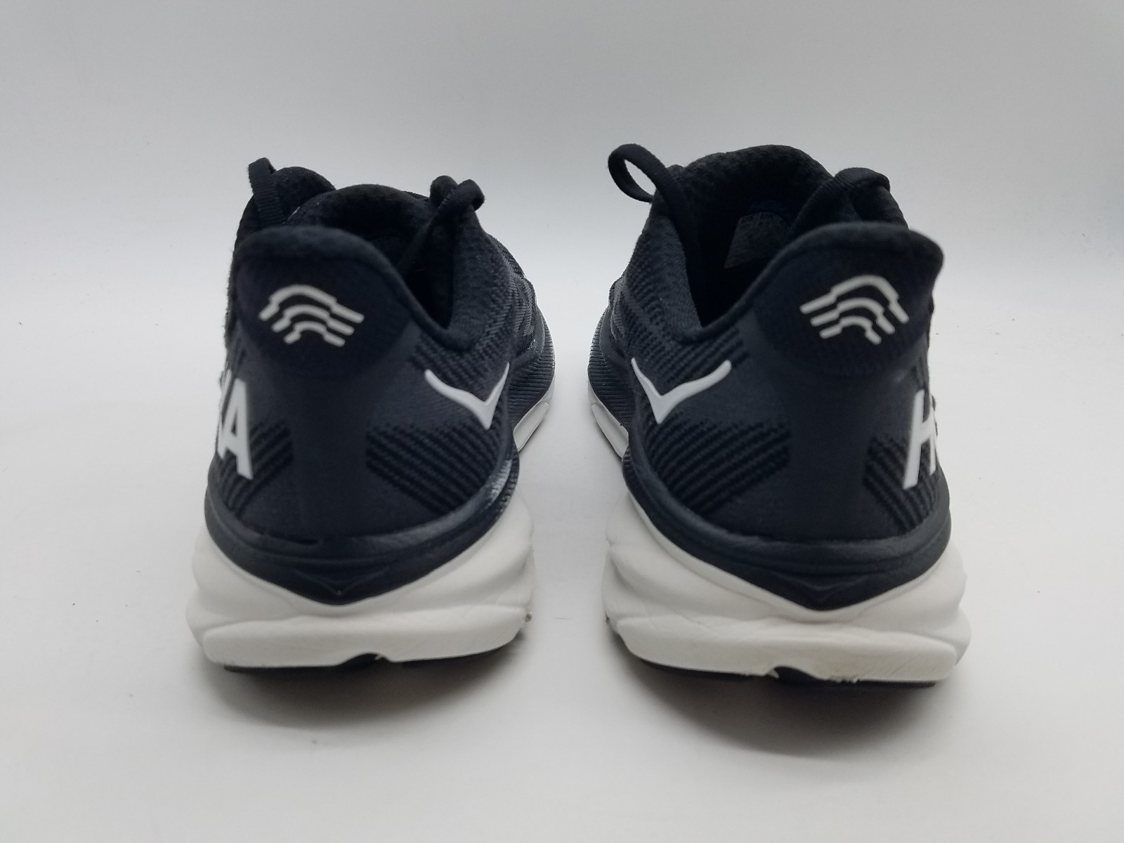 Hoka One One Clifton 9 Men’s Size 9 D (Medium) Running Shoes Black