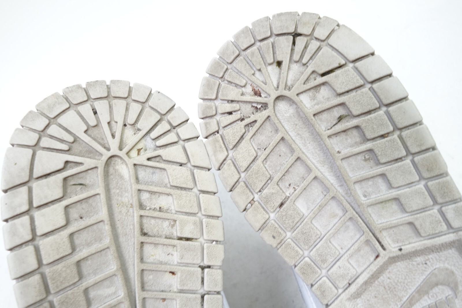 Nike Dunk High Retro Sneaker Shoes Light Gray DD1399-100 Men Size 9.5