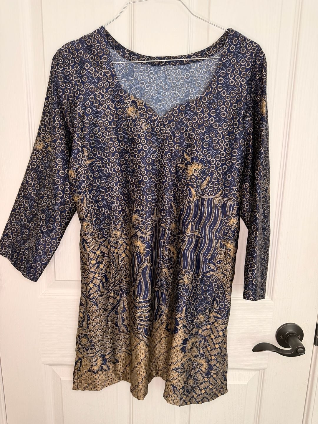 Mido Batik Halus Pure Linen Silk V-Neck Tunic Top