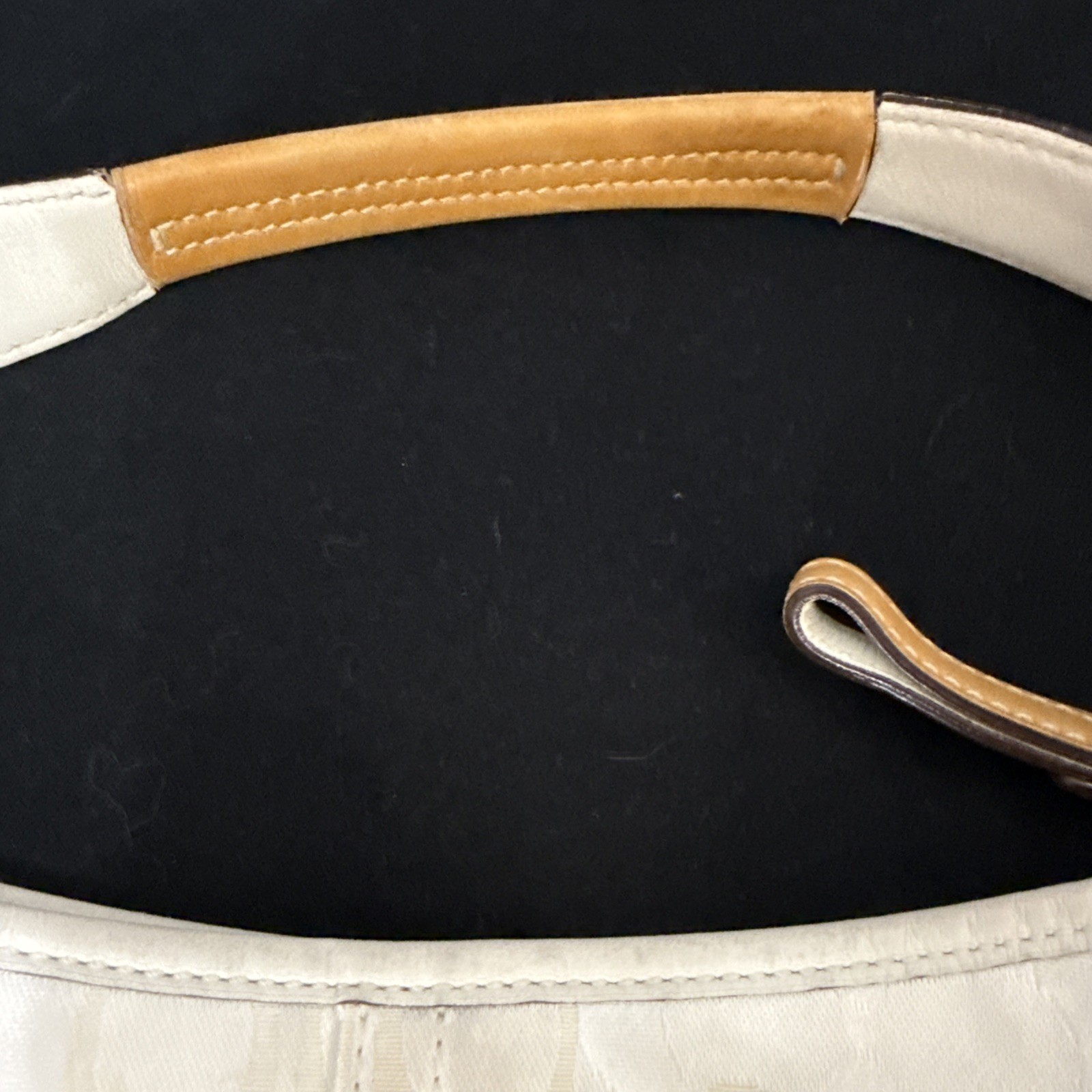 VTG Limited Edition Coach Optic Signature C Hobo Shoulder Bag Y2K White Tan 1850
