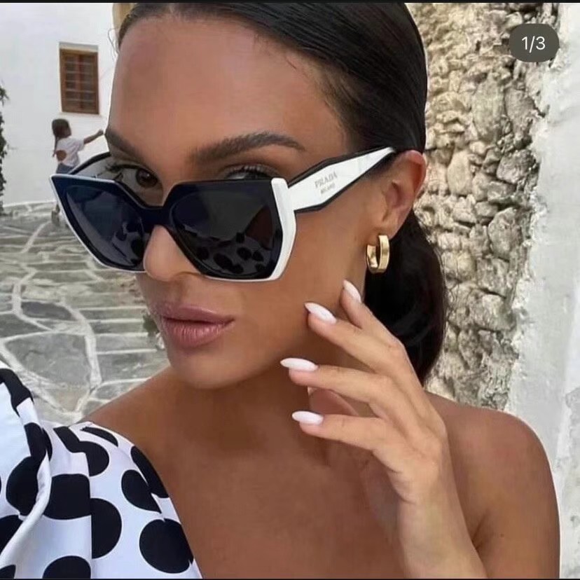 PRADA PR15W White-framed sunglasses with black lenses 54 19-140