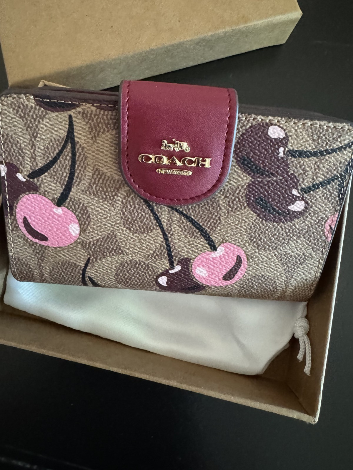 NEW Coach Med Corner Zip Wallet Clutch CZ342 Brown Signature Canvas Cherry Print