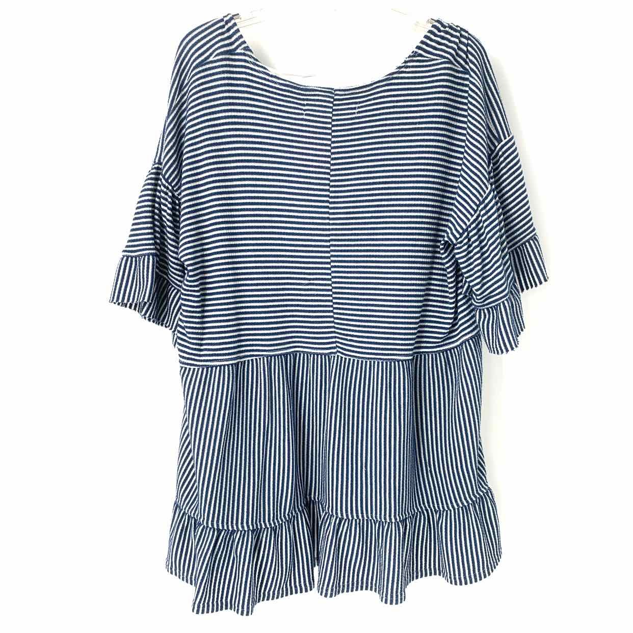 Size X-SMALL FREE COUNTRY Navy White Stripe Casual Top
