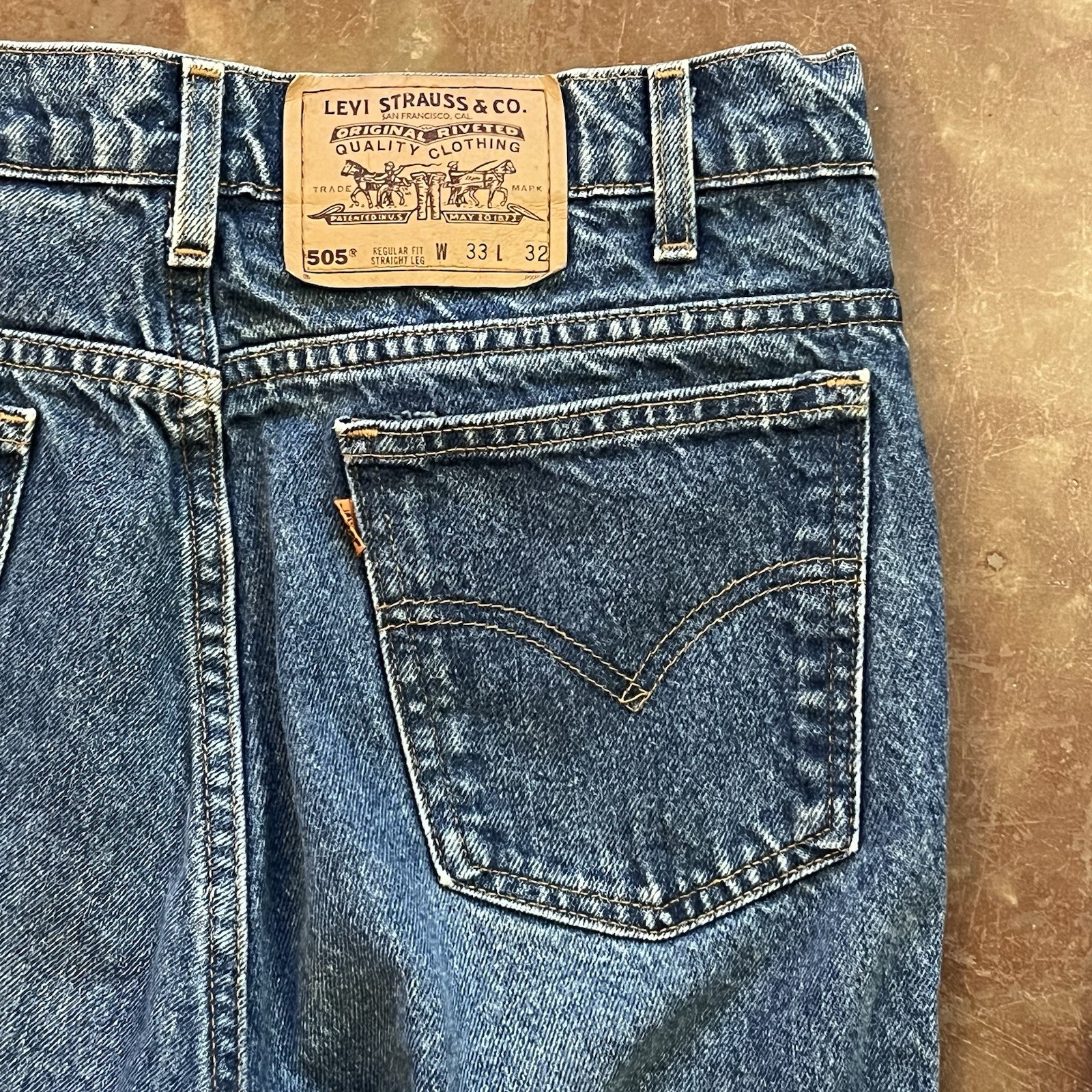 Levi’s 505 Series Regular Fit Straight Leg Blue Denim Jeans Button Zip Pockets
