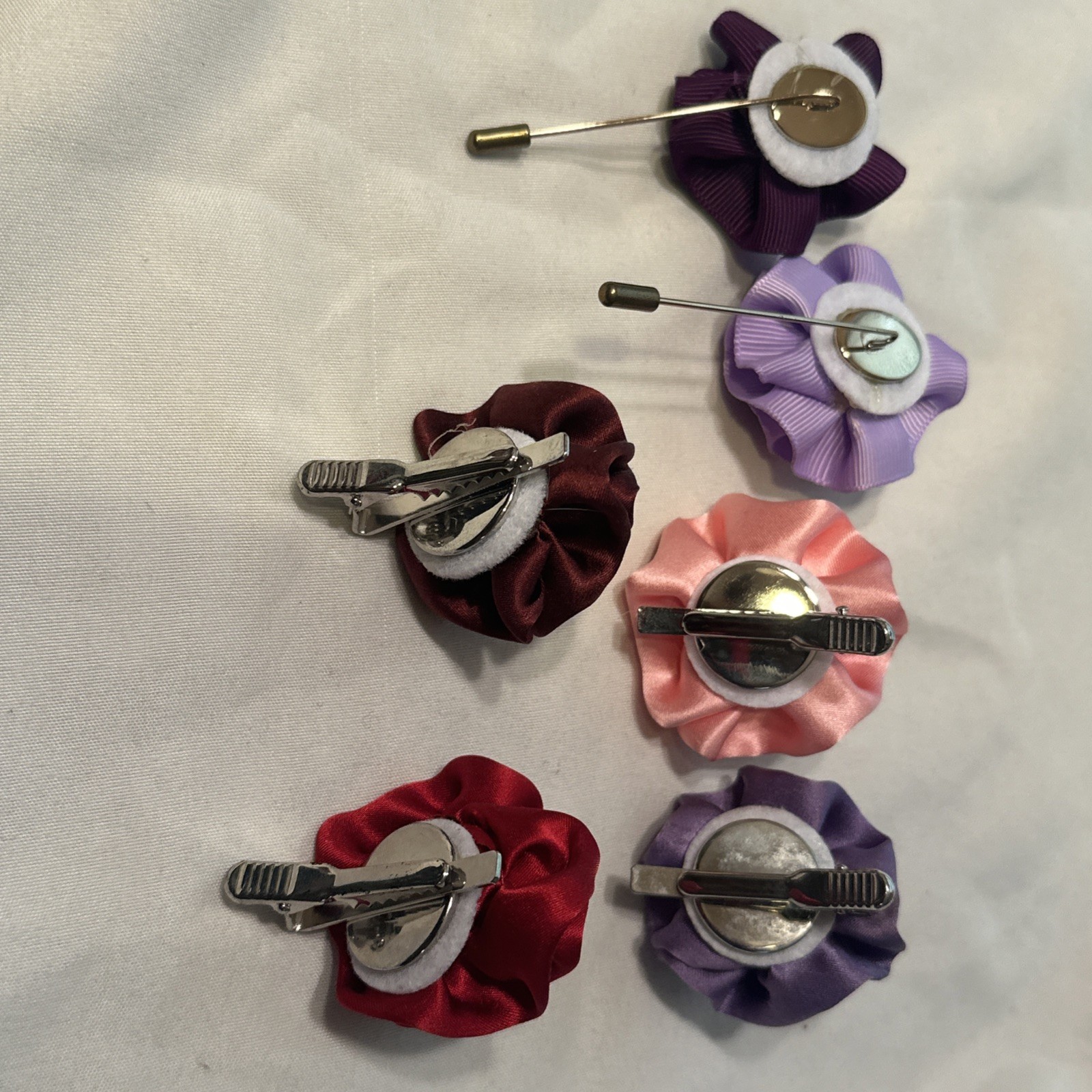 Jos A. Bank Men’s Flower Lapel Pin Set – 6 Assorted Colors – Lot As Shown