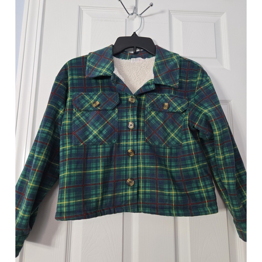 Beauties Girls Fannal & Sharpa short Jacket Size 10/12. Plaid with Sharpa