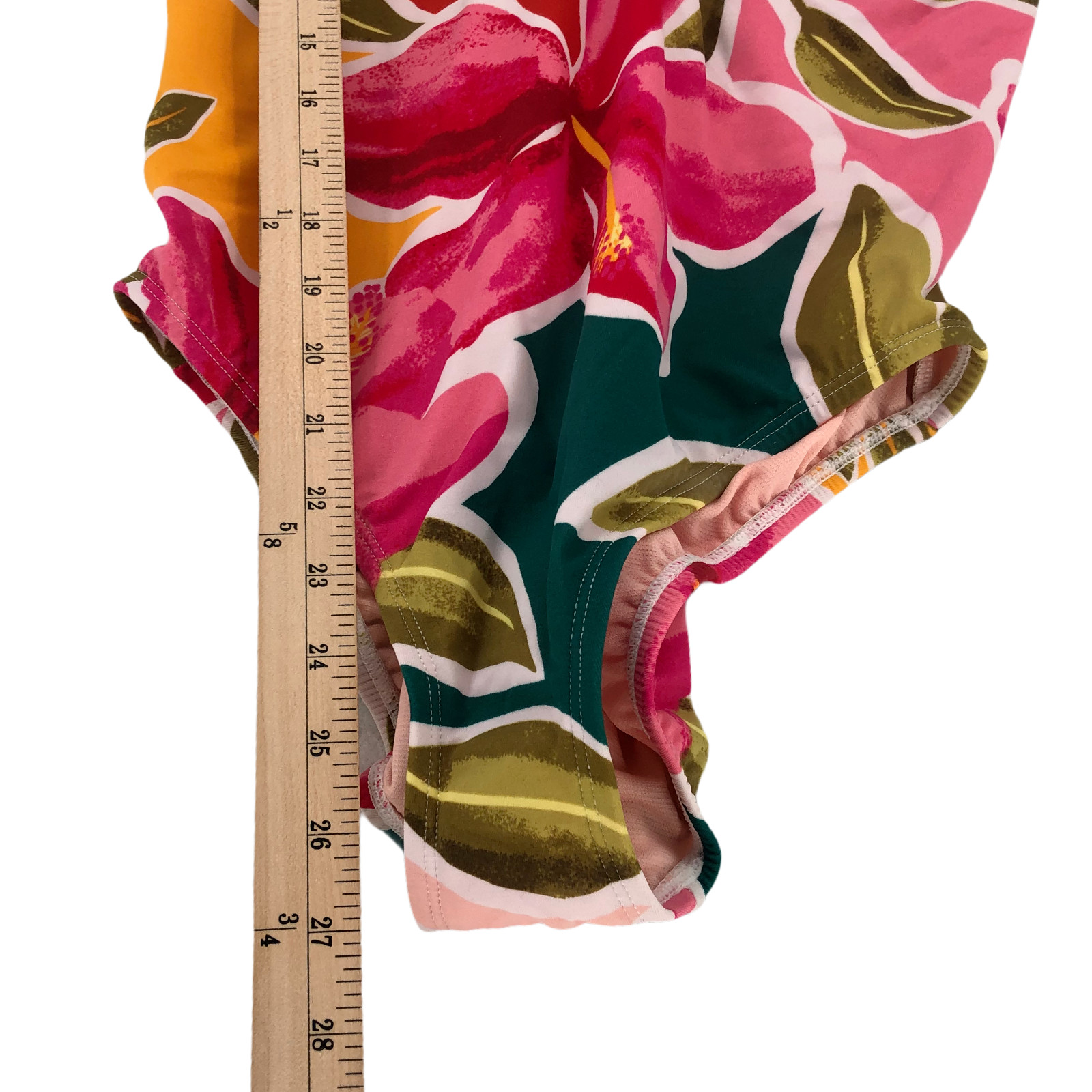 Beach Betty by Miracle Brands Women One Piece Swimsuit Keyhole Floral Size M New