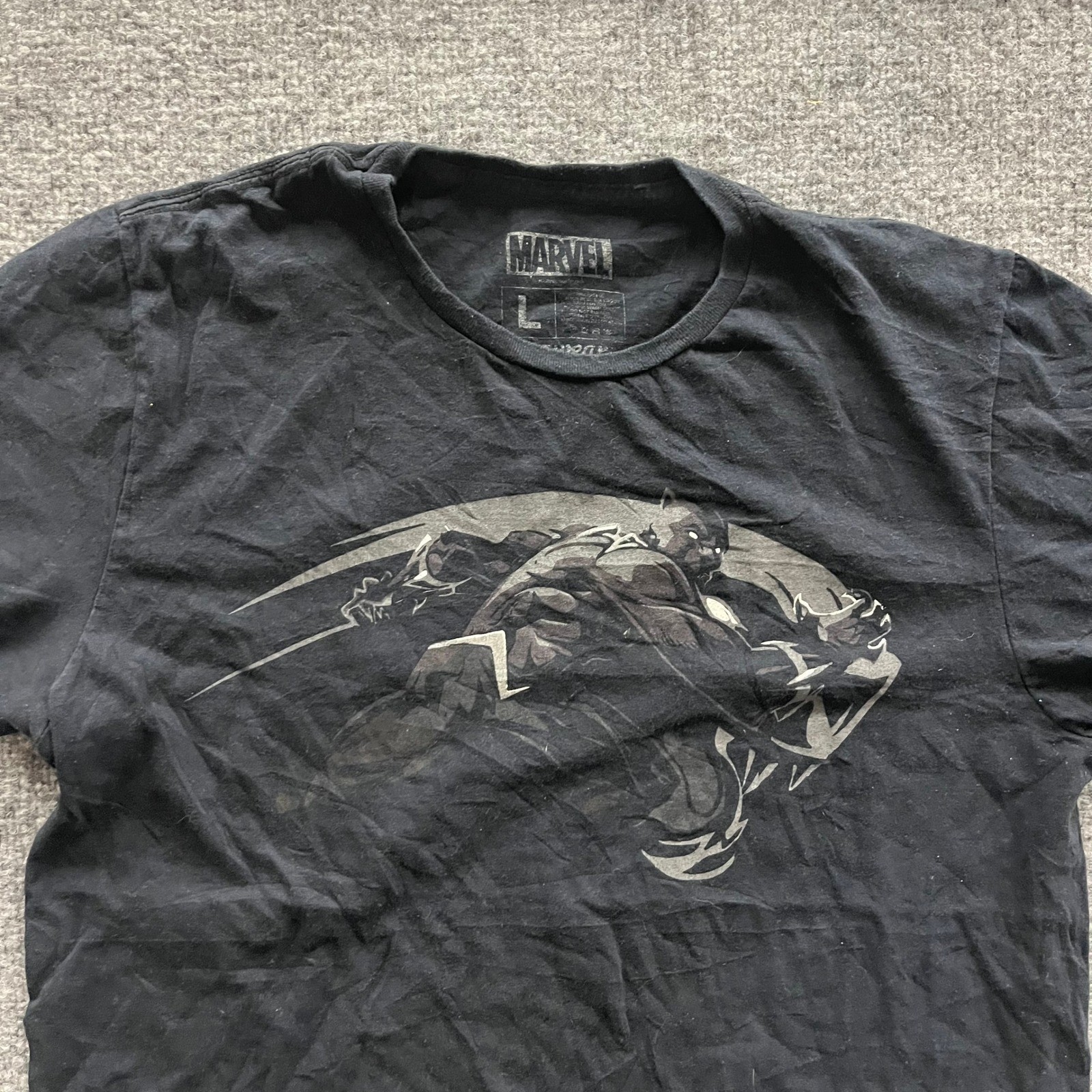 Marvel T-Shirt Mens Size L Black Panther Graphic Lootwear Exclusive Loot Crate