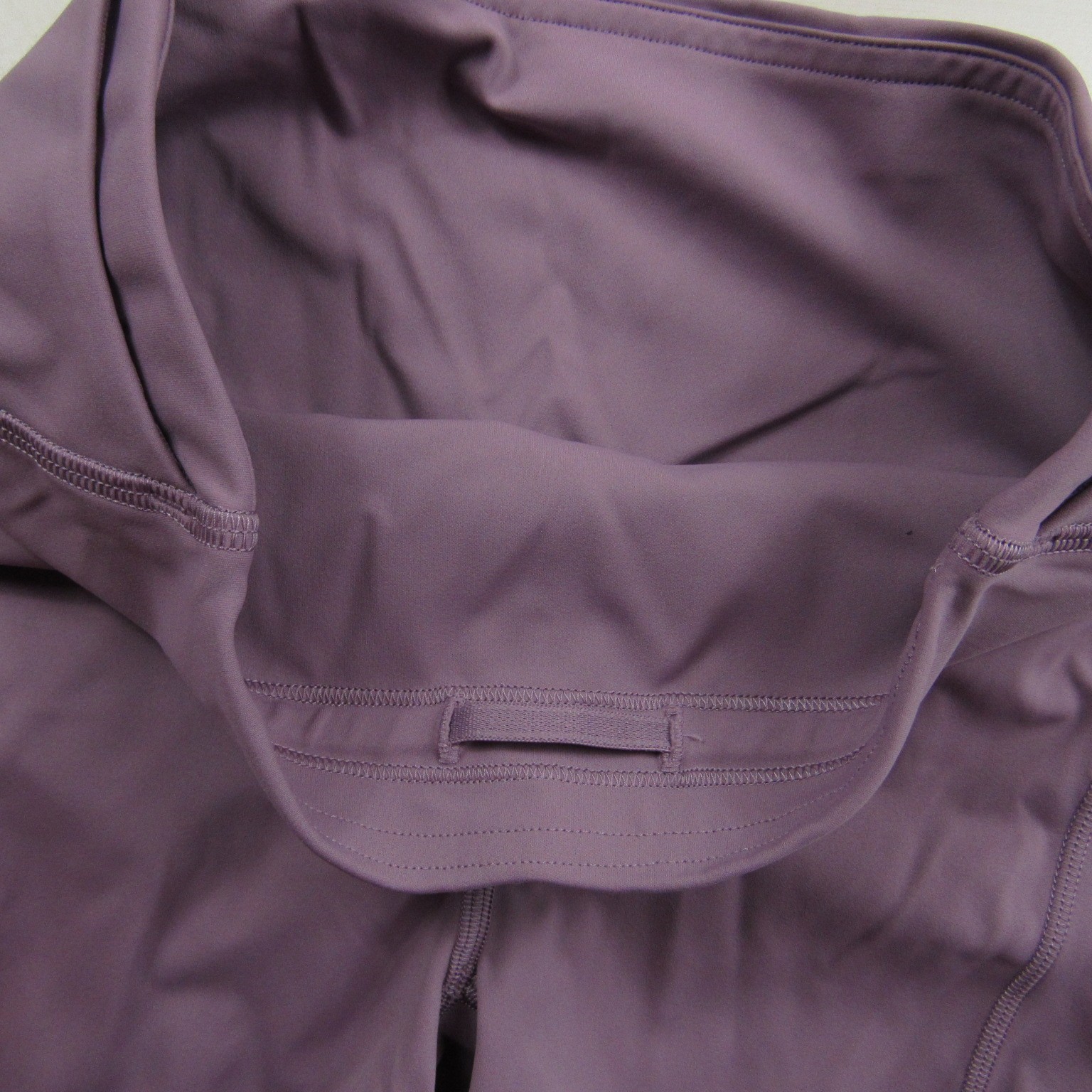 Lululemon Shorts Womens 4 Purple Align Athleisure Gym Yoga Active Stretch
