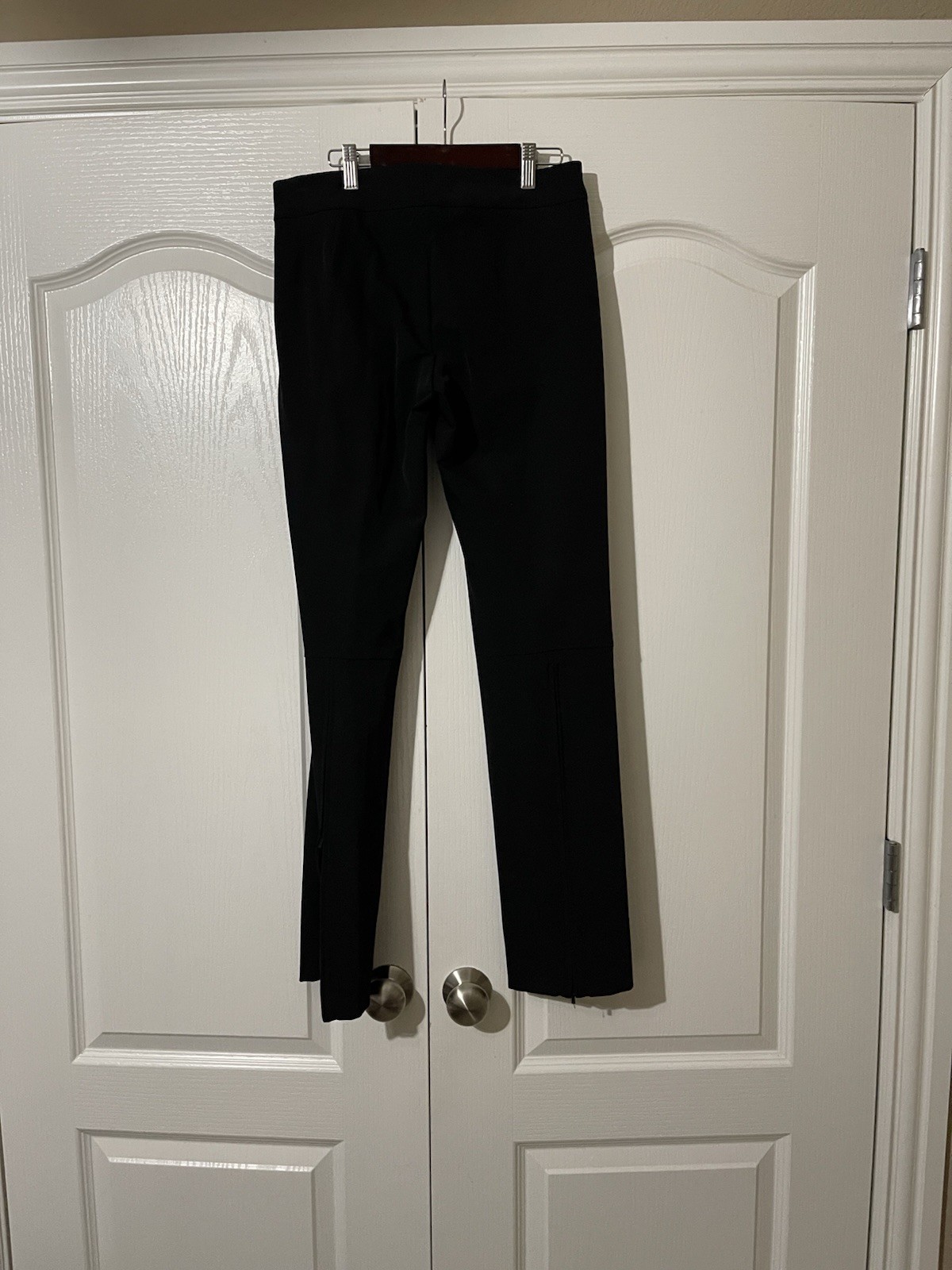 Ladies DKNY Size 8 95% Nylon 5% Spandex