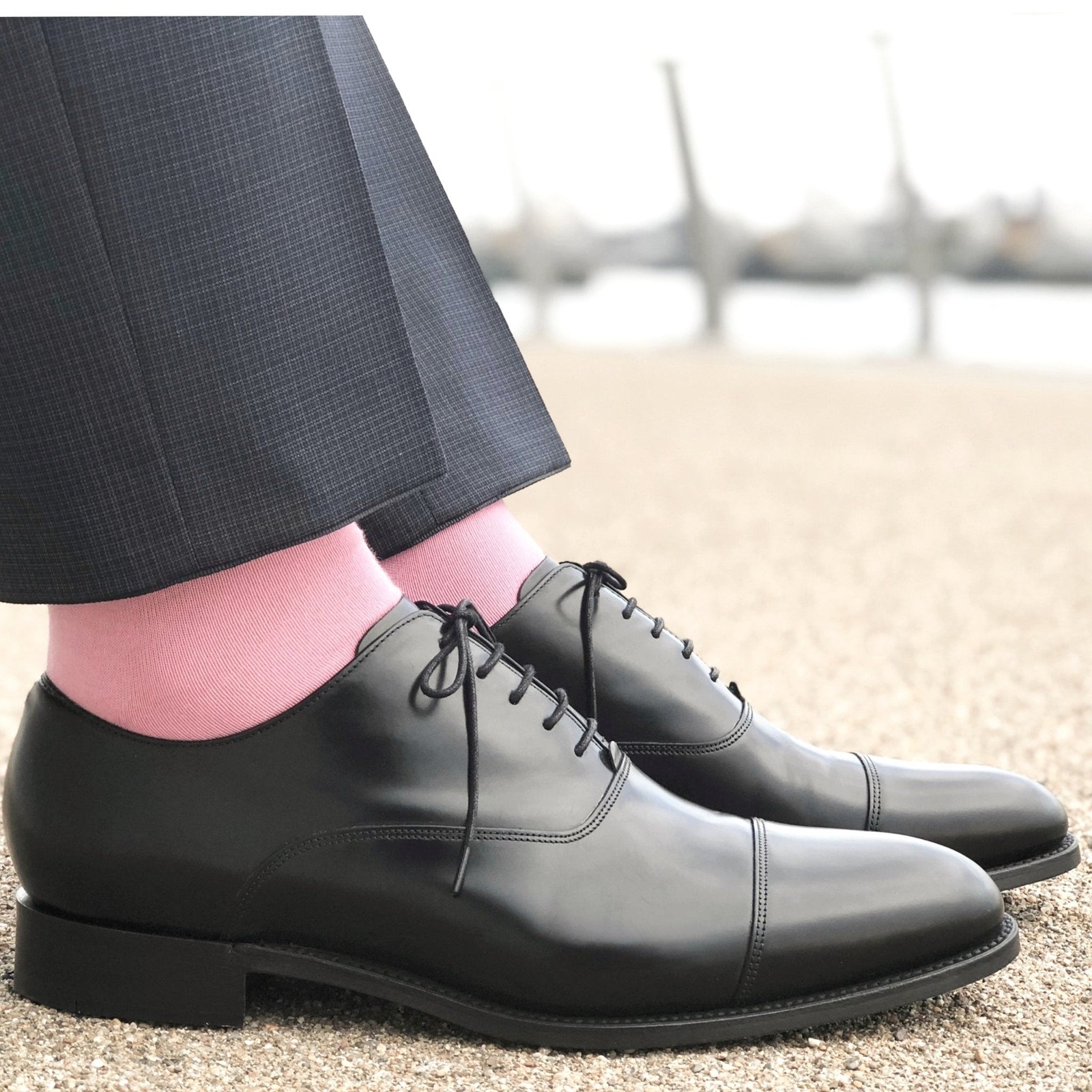 Solid Color Crew Cotton Dress Socks – Light Pink