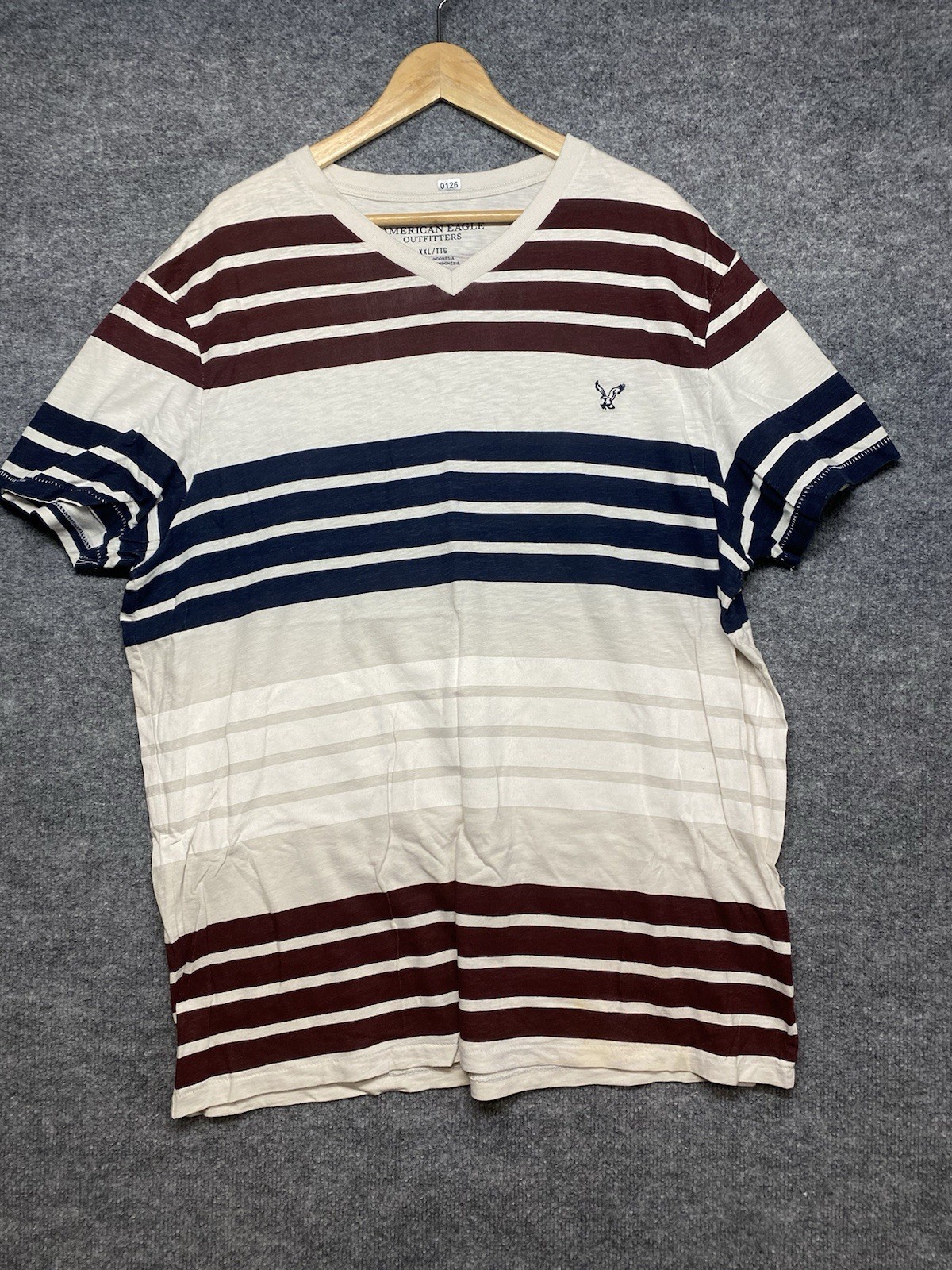 American Eagle Navy Blue Striped V-Neck T-Shirt Athletic Fit Men’s Sz XXL Cream