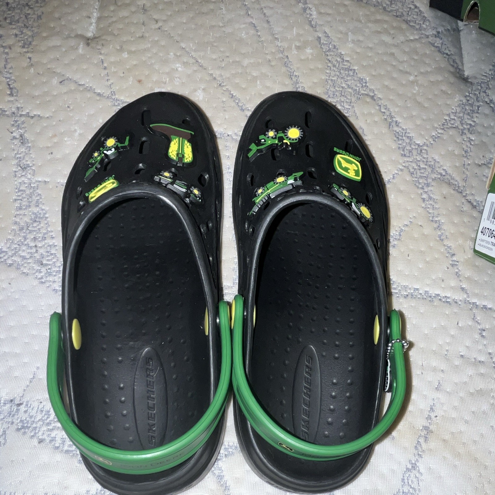 SKECHERS Foamies Unisex Kids Clog Sandals Black/Green Slip-On Size 3 407064L