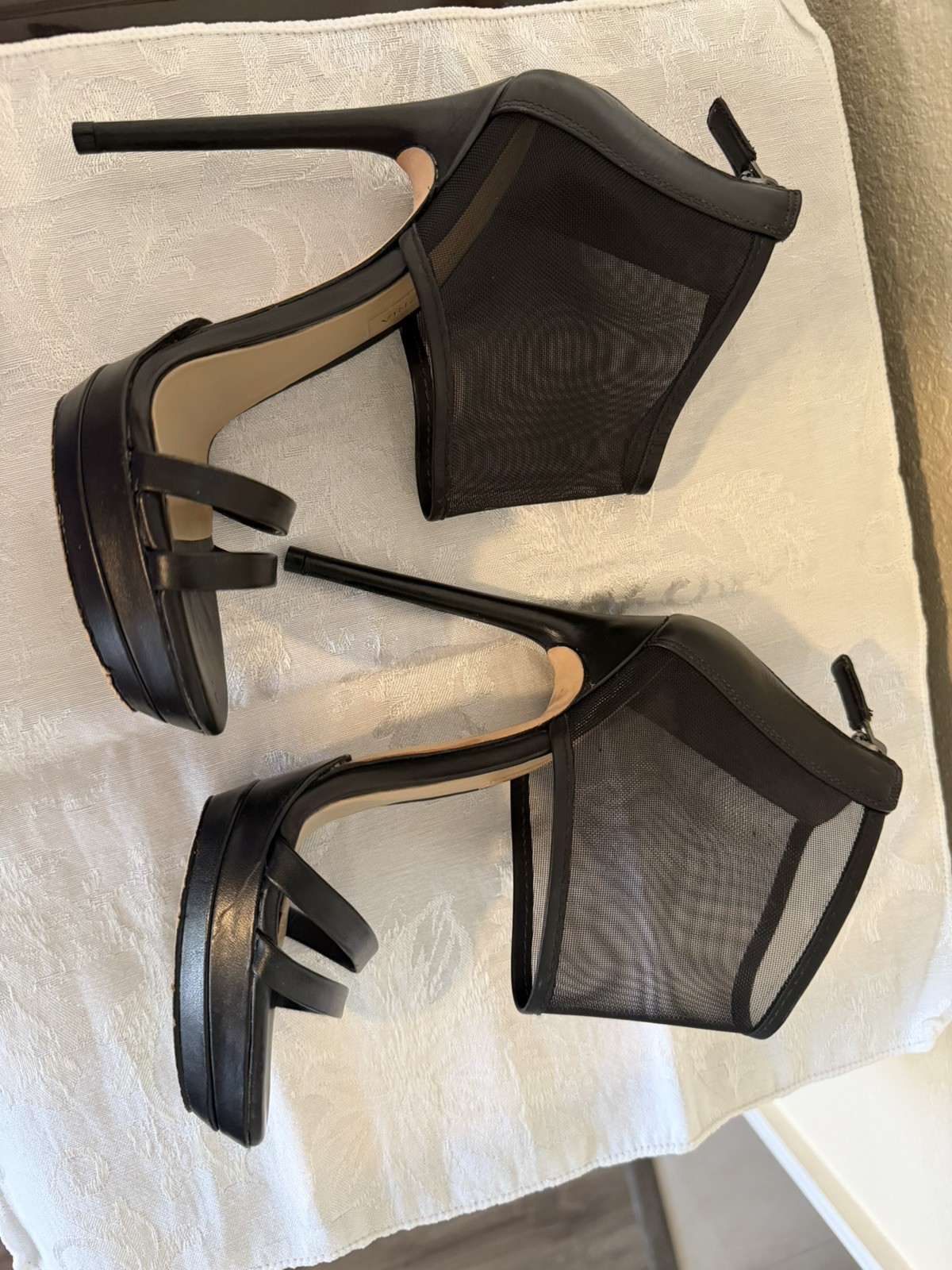 BCBGMaxAzria Black Leather Mesh Platform Heel Sandals 6.5M