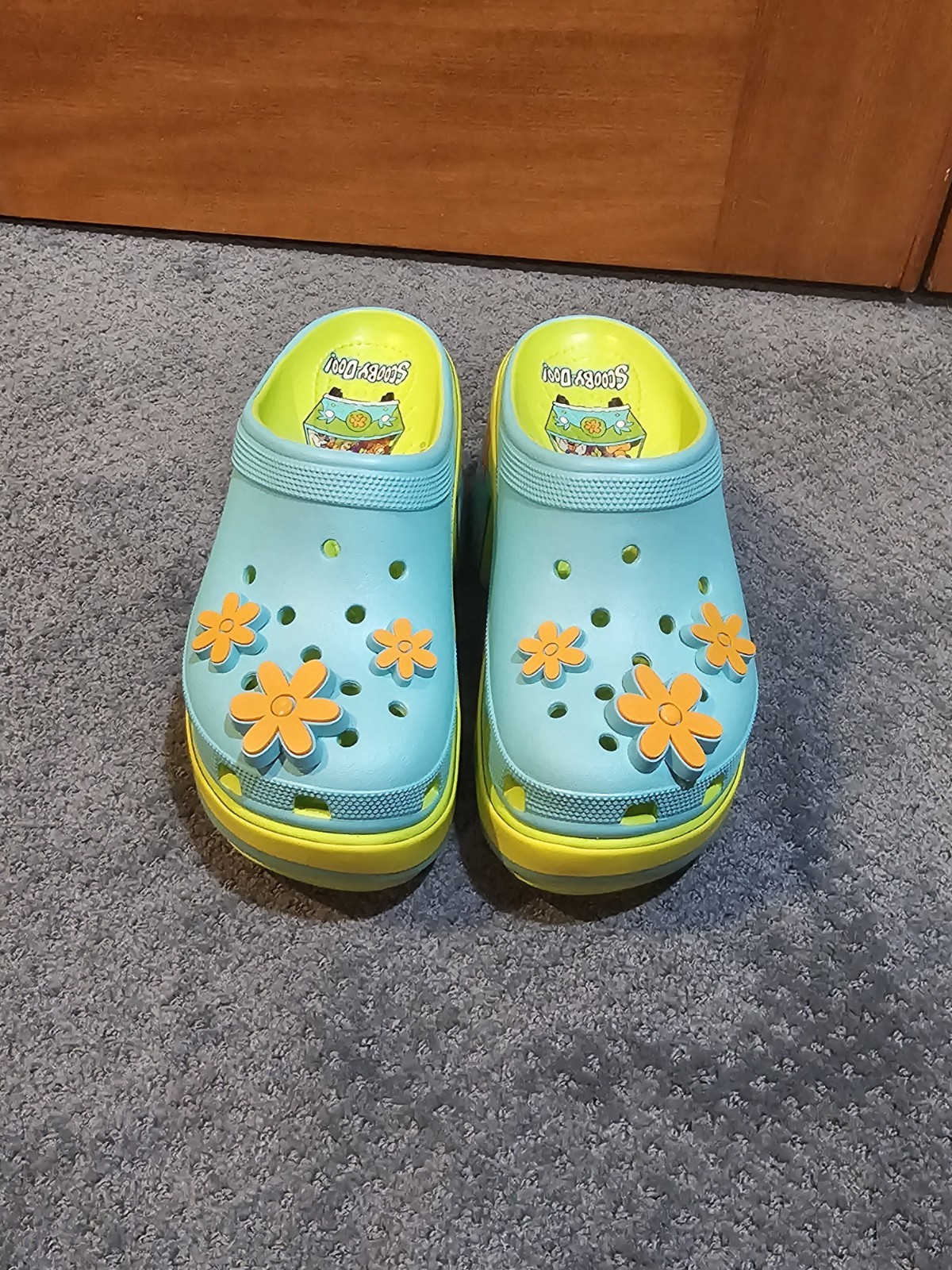 CROCS SCOOBY DOO SIREN CLOGS LIME PUNCH 210107 – RARE! W6M4