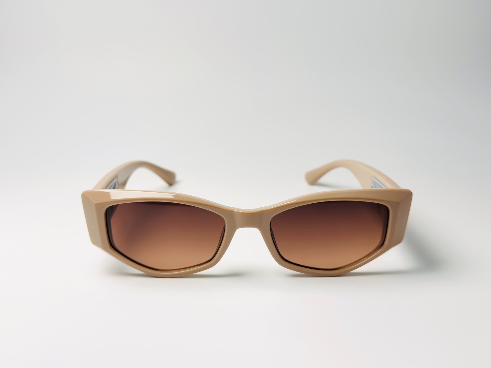 Beige Rectangle Sunglasses for Women Luxury Designer Style Shades Retro Fashion