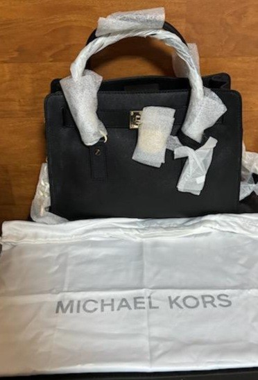 Michael Kors Hamilton EW Satchel Black Gold Hardware Zip Medium w/ Dust Bag