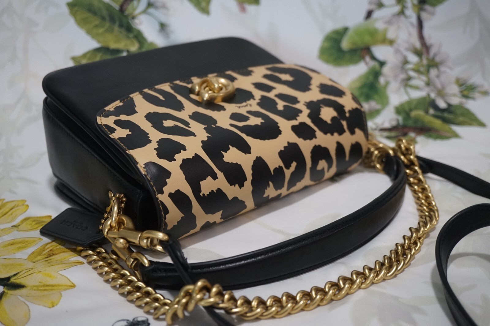 NWT COACH Cassie 19 CM571 Chain Satchel Crossbody Handbag In LEOPARD MULTI Brass