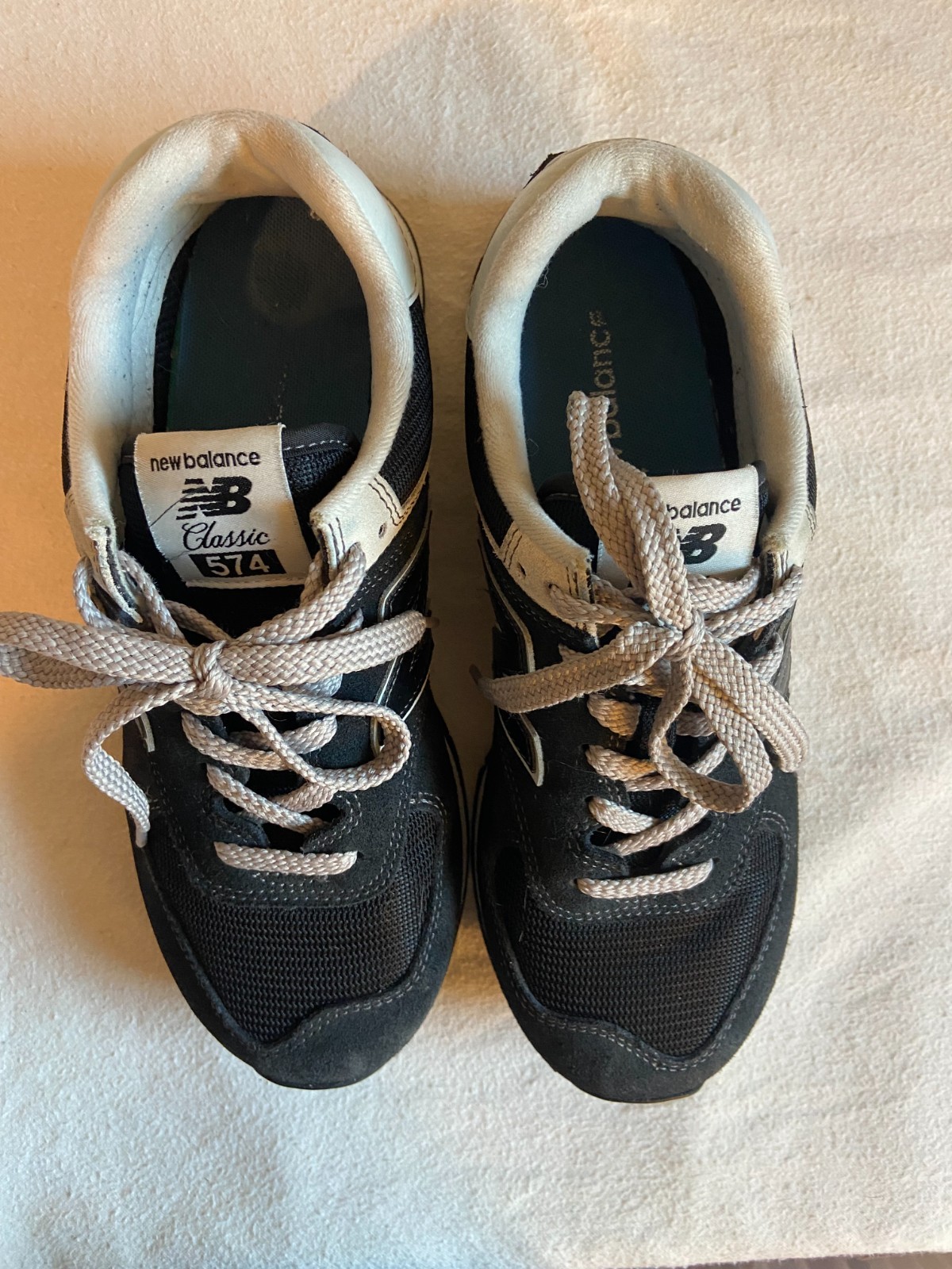 New Balance 574 Classic Black Gray White Lace-Up Low Top Sneakers