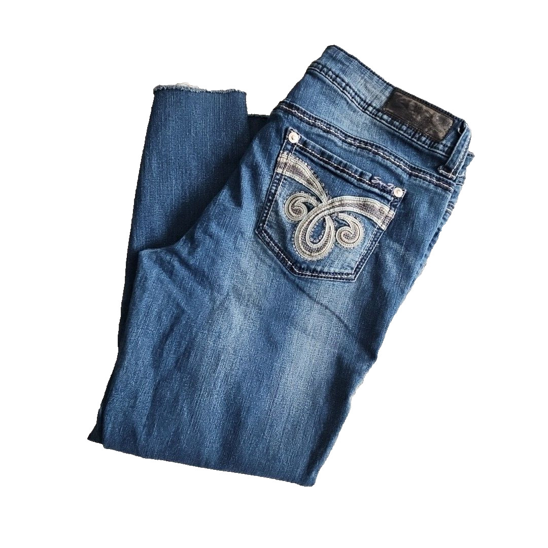 Seven7 Jeans Women’s Size 14 (32×26) Blue Slim Boot Embroidered Pockets