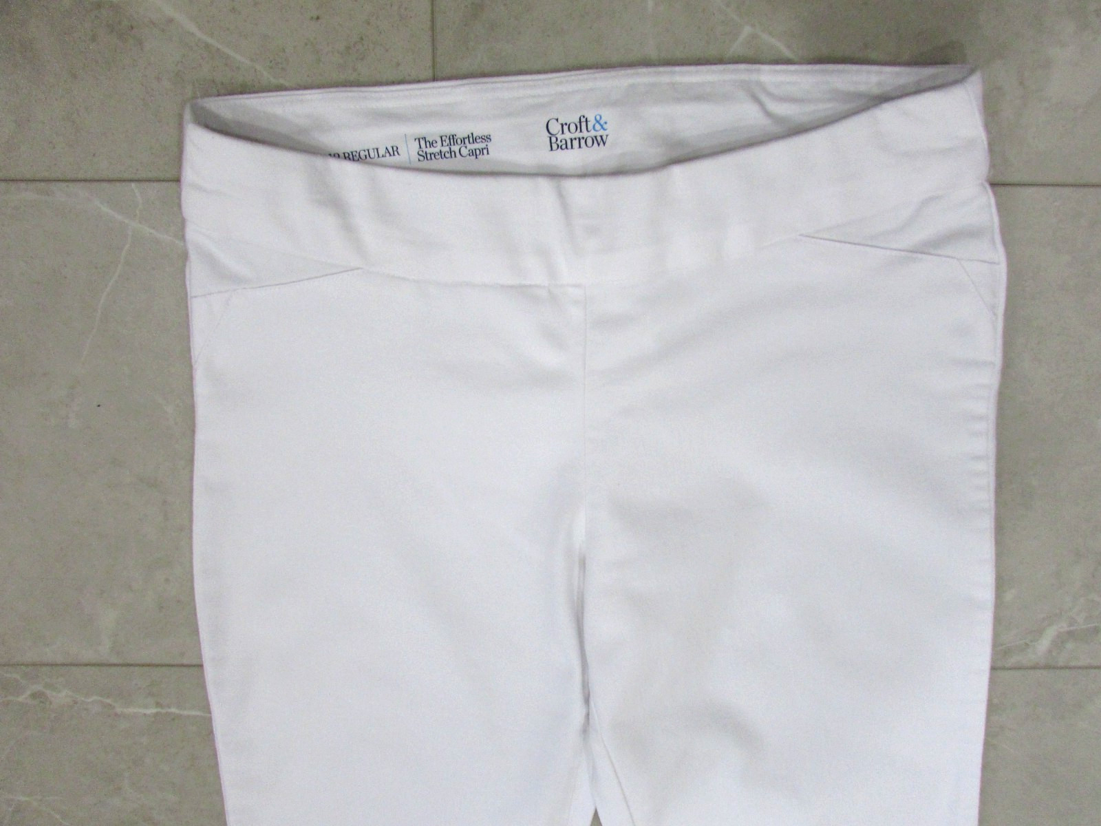 Croft & Barrow Effortless Stretch Capri Pants Size 12 Reg White Pull On