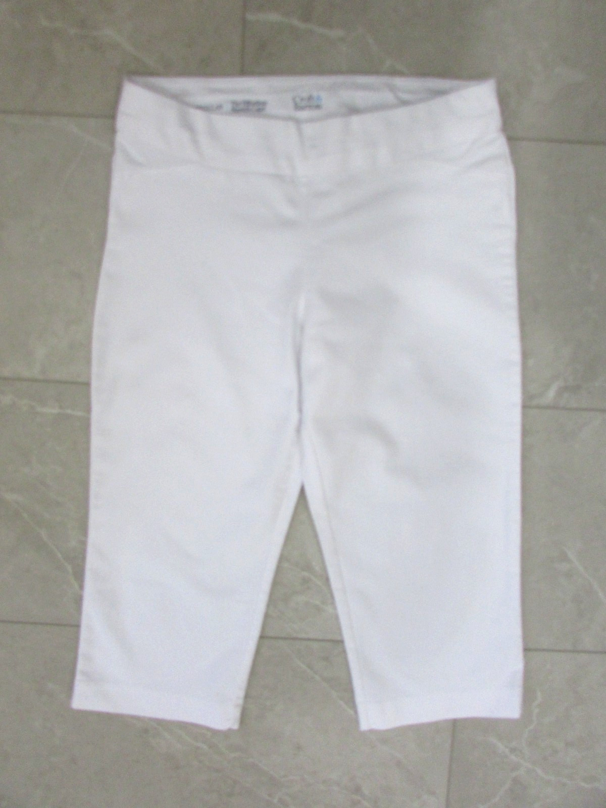 Croft & Barrow Effortless Stretch Capri Pants Size 12 Reg White Pull On
