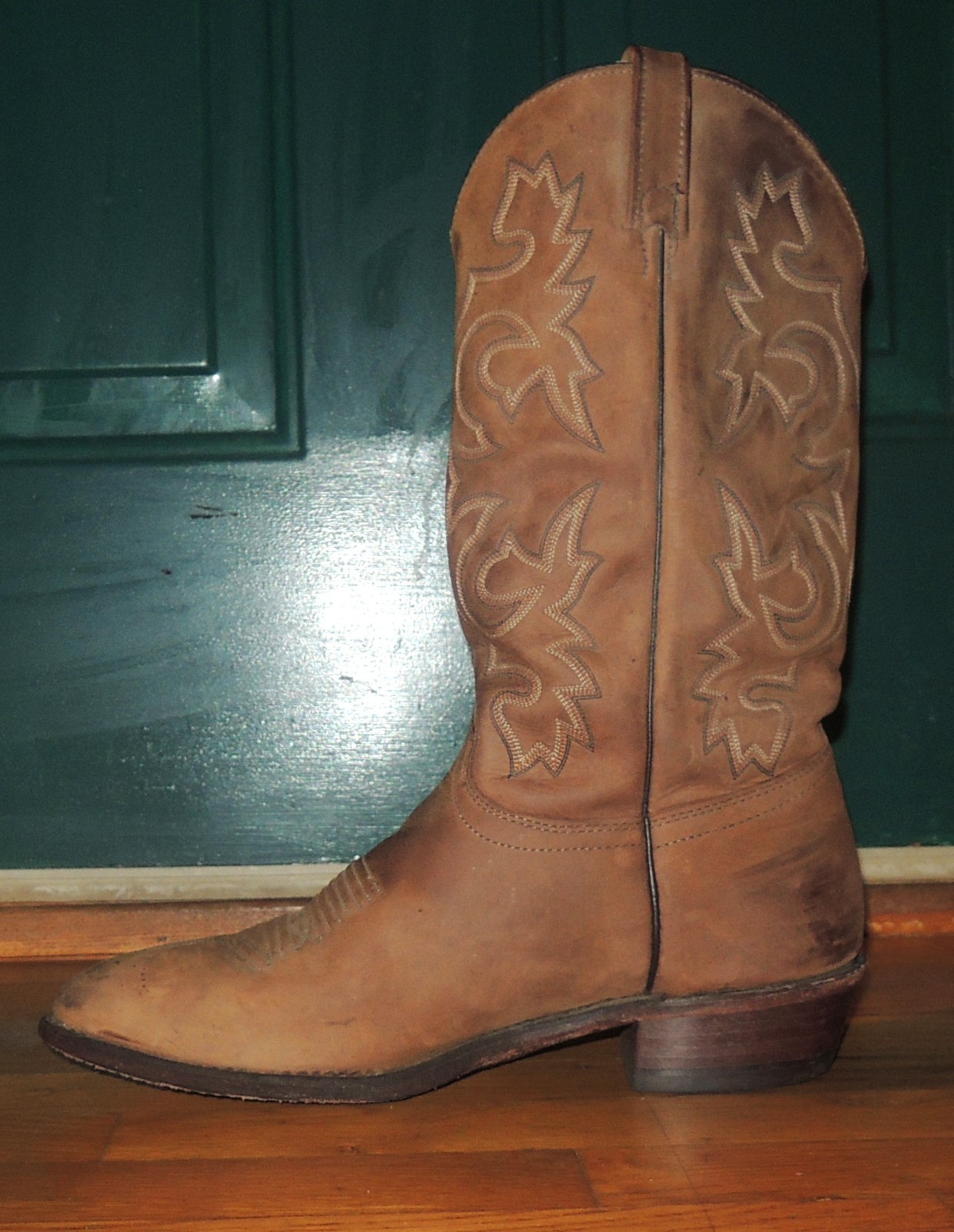 J. Chisholm men’s western boots Size 10.5 EE Leather Made in USA Good condition