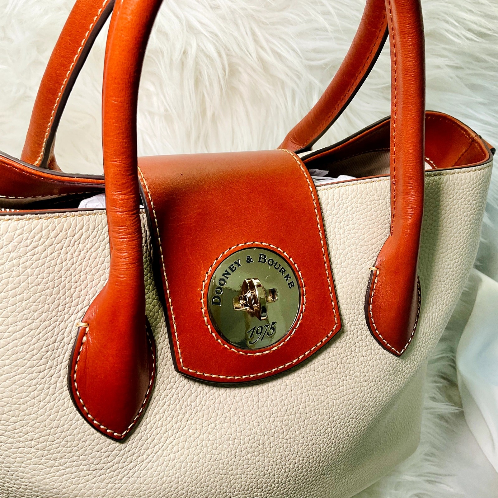 Gently Used $358 Dooney & Bourke Pebble Satchel Turnlock Tote 30