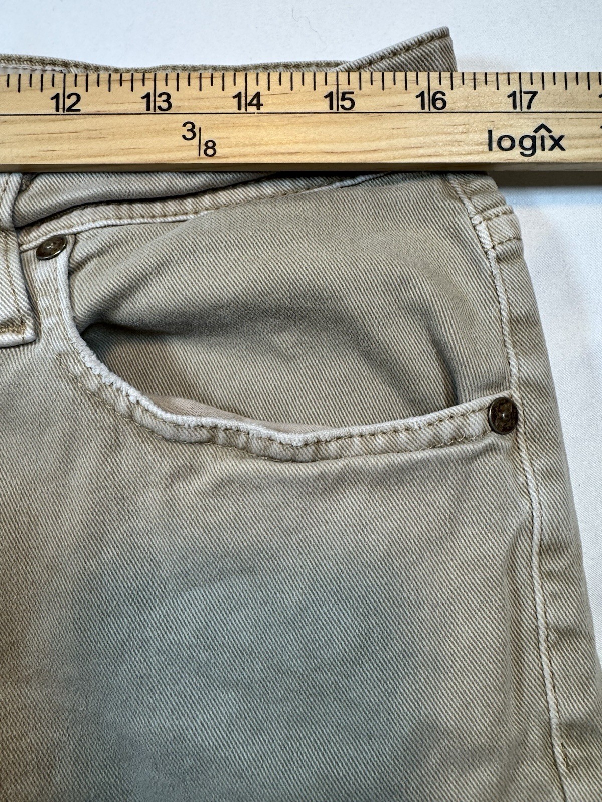 #1027 AG Adriano Goldschmied Matchbox Slim Straight Tan Jeans 33×33 PM42130