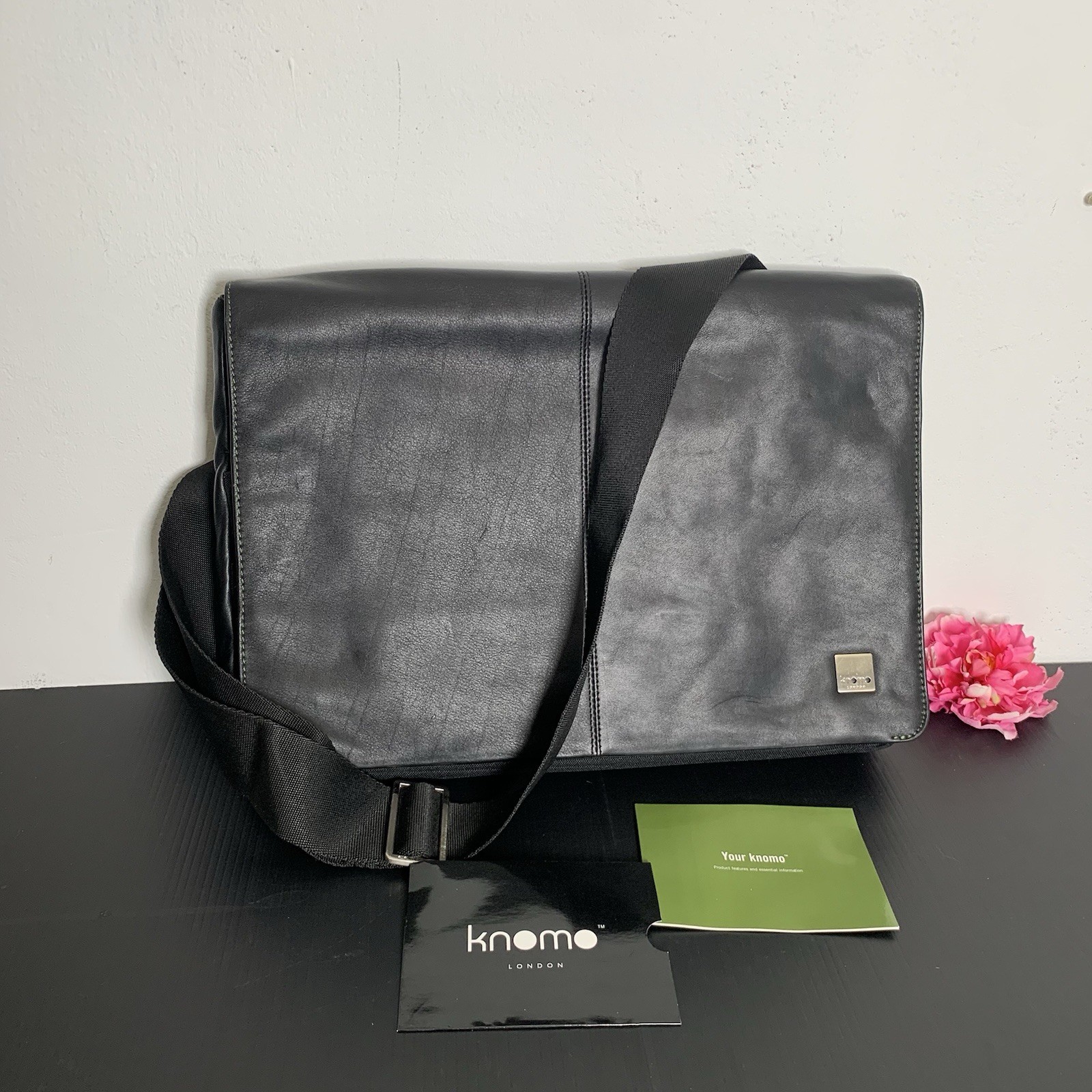 Knomo London – Black Laptop Messenger Bag with Shoulder Strap