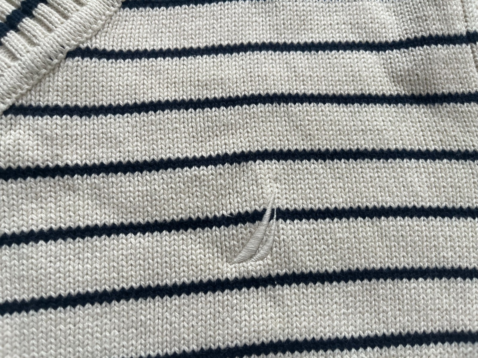 NAUTICA STRIPED V-NECK PULLOVER SWEATER BONE WHITE MENS LARGE NEW $89