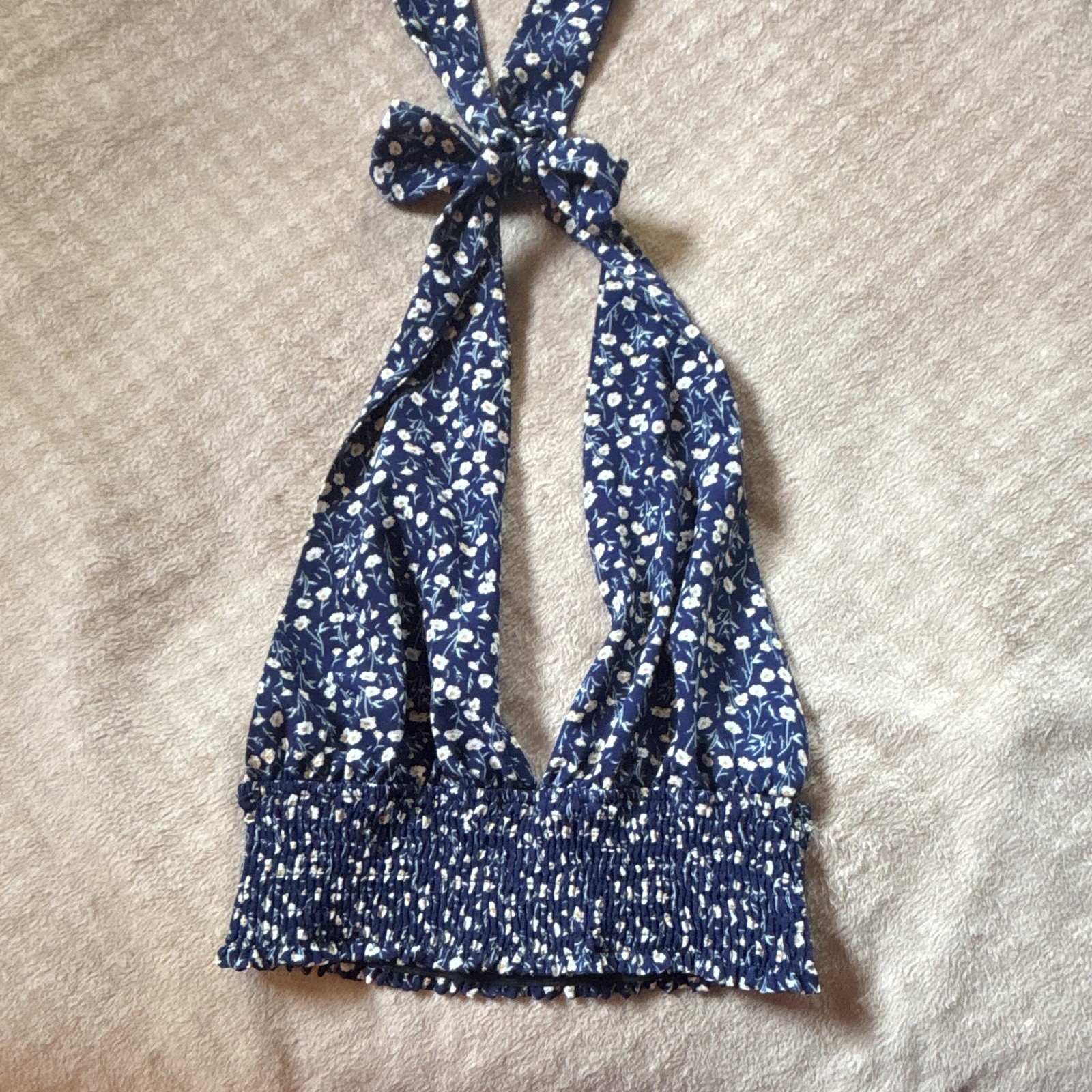 Women’s Blue White Floral Halter Crop Top Smocked Tie Neck Sleeveless L