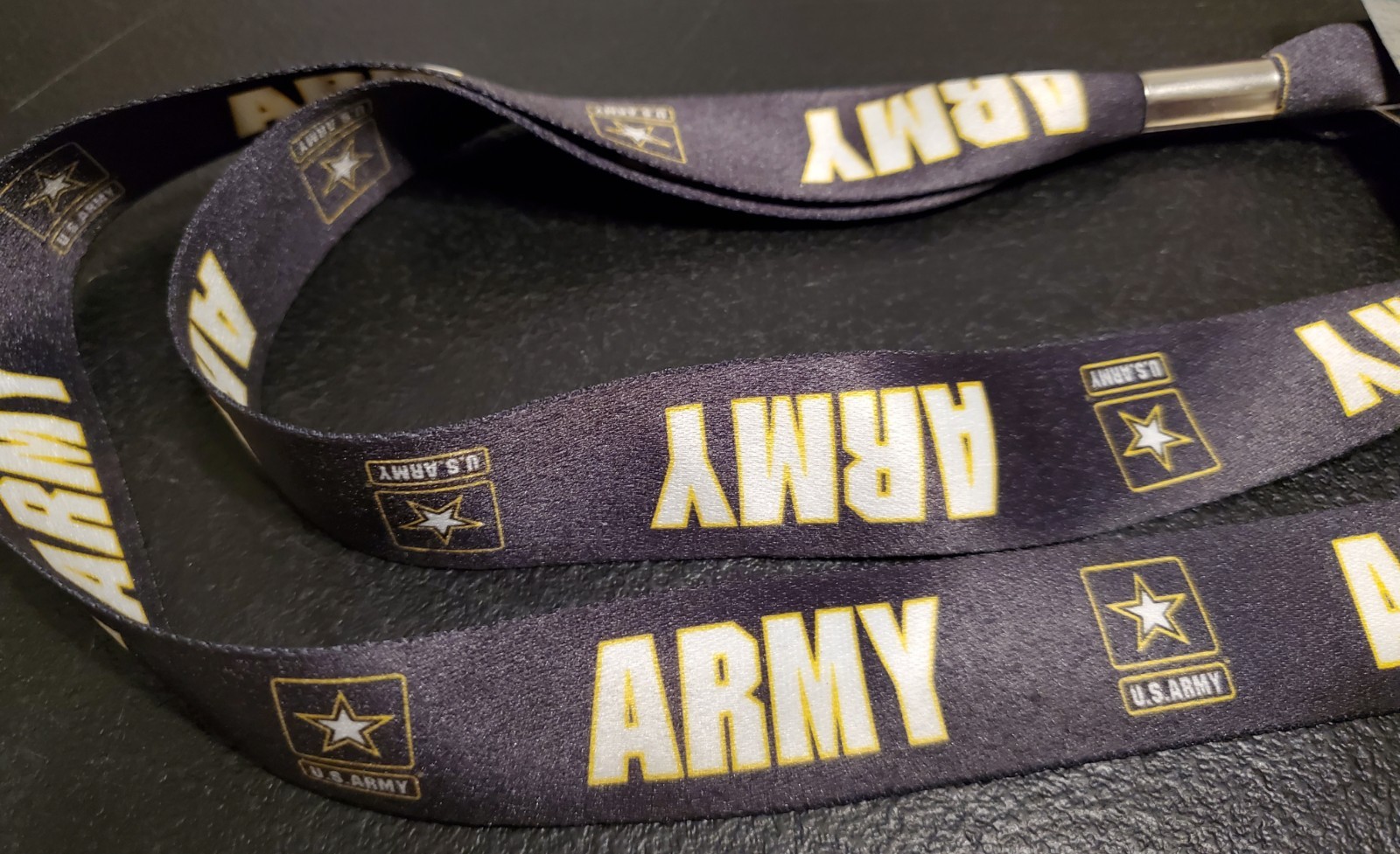 U.S. Military Officially Licensed “U.S. ARMY” Lanyard – NEW W/TAGS – FREE SHIP!