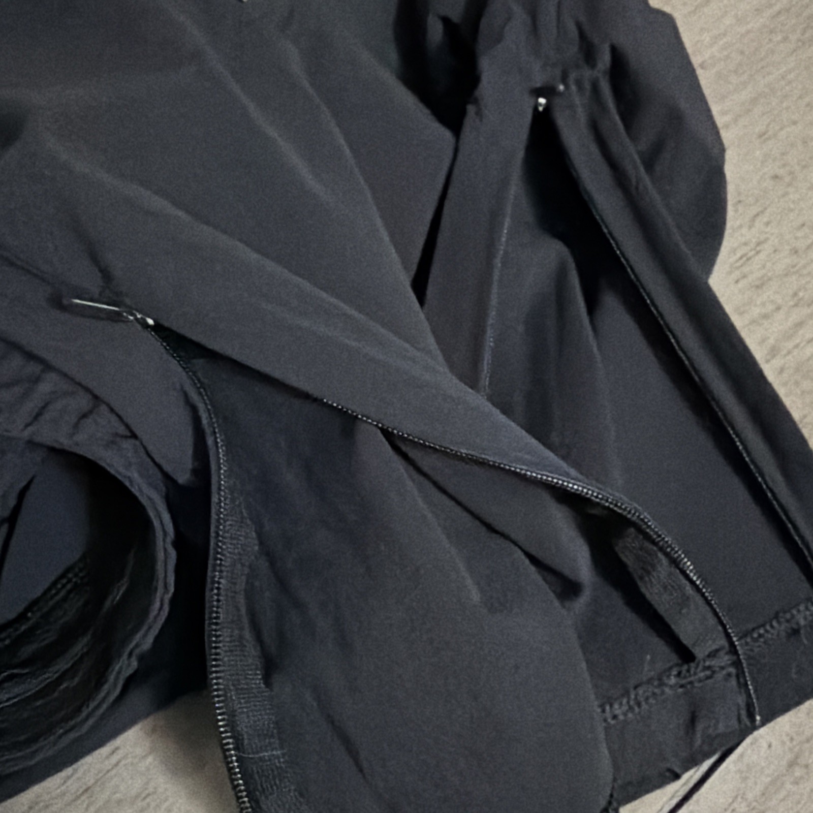 No Bull Men’s S (30-32×28) Black Performance Training Joggers Zipped Pockets