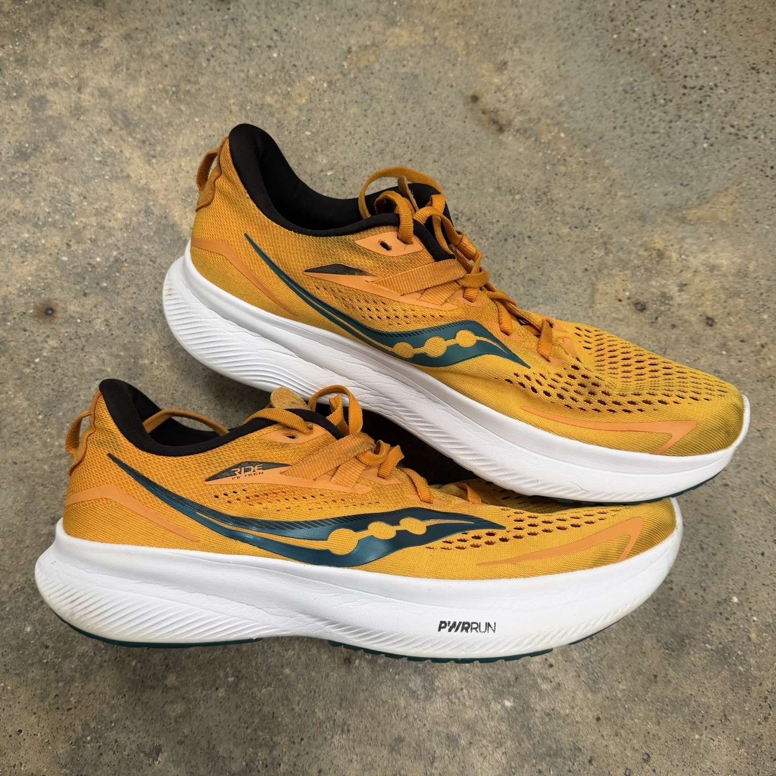 Saucony Ride 15 Running Shoes Mens Size 9.5 Orange Neon Running Shoes *STAINS*
