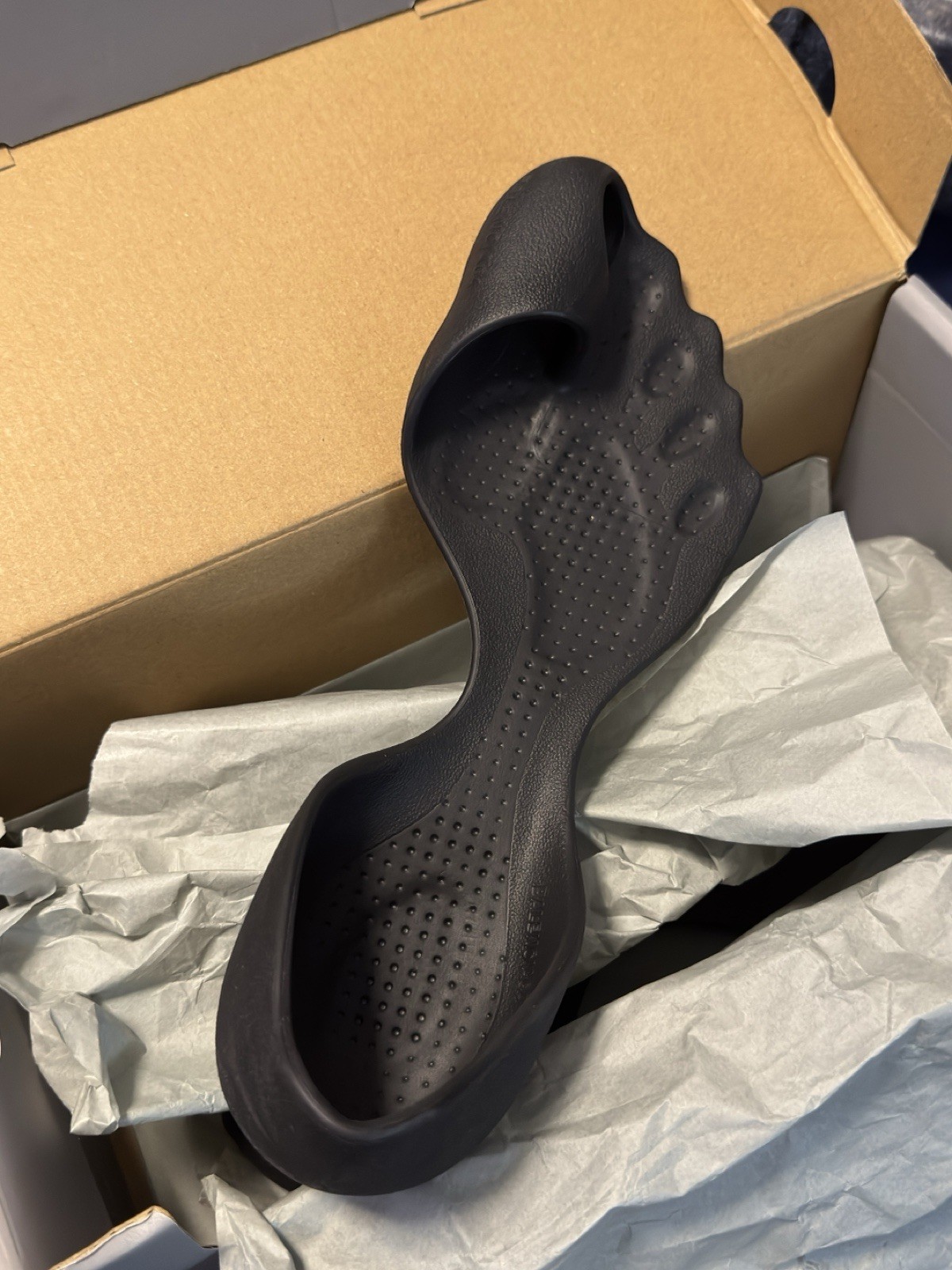 Balenciaga Zero Men’s Black Slip-On Low Top Sneaker Athletic Casual