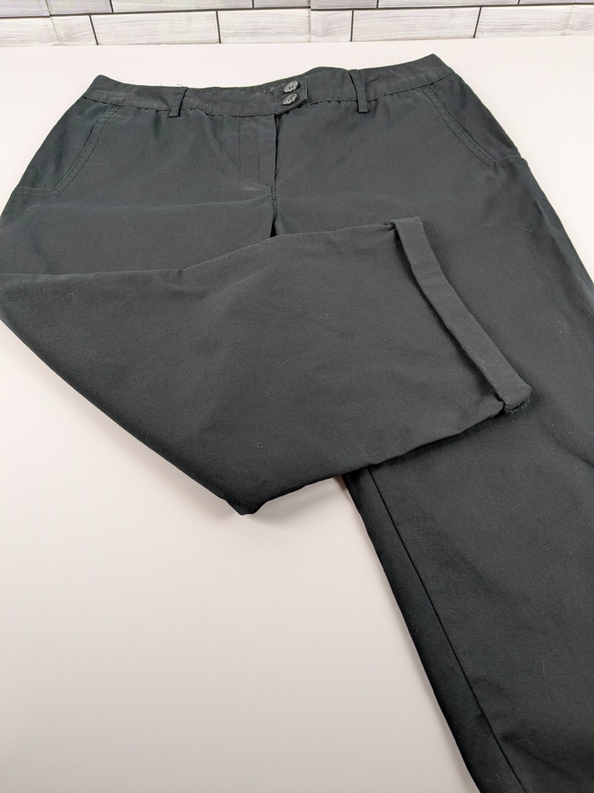 Daisy Fuentes Moda Capri Pant Womens 6 Black Onyx Cuffed Dress Business Casual