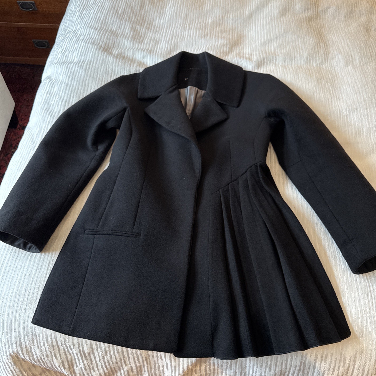 Black Coat, Sz 10, Made In England,90%virgin Wool,10shmere