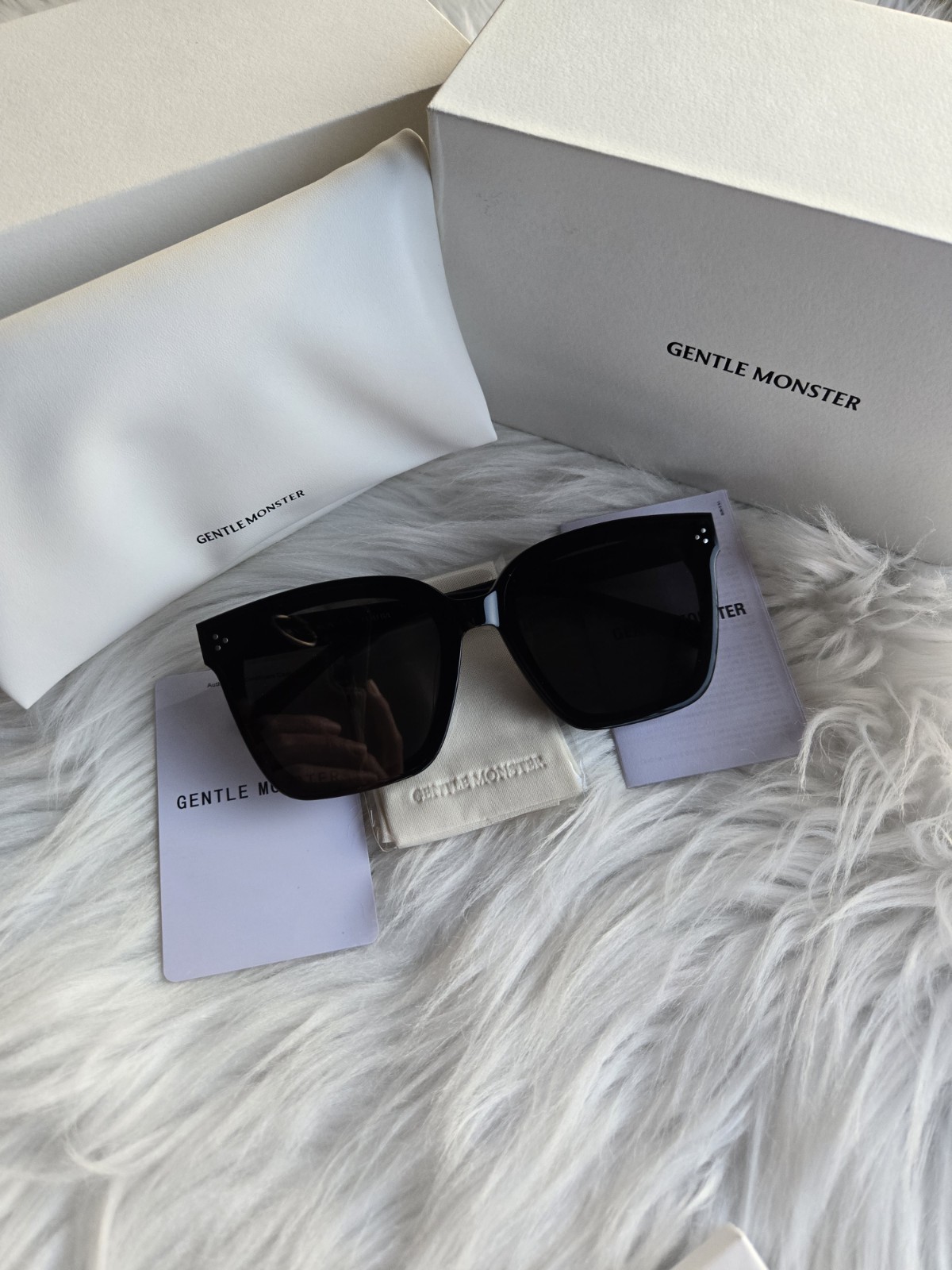 GentleMonster Dreamer 17 01 Sunglasses Black Frame Black Lenses