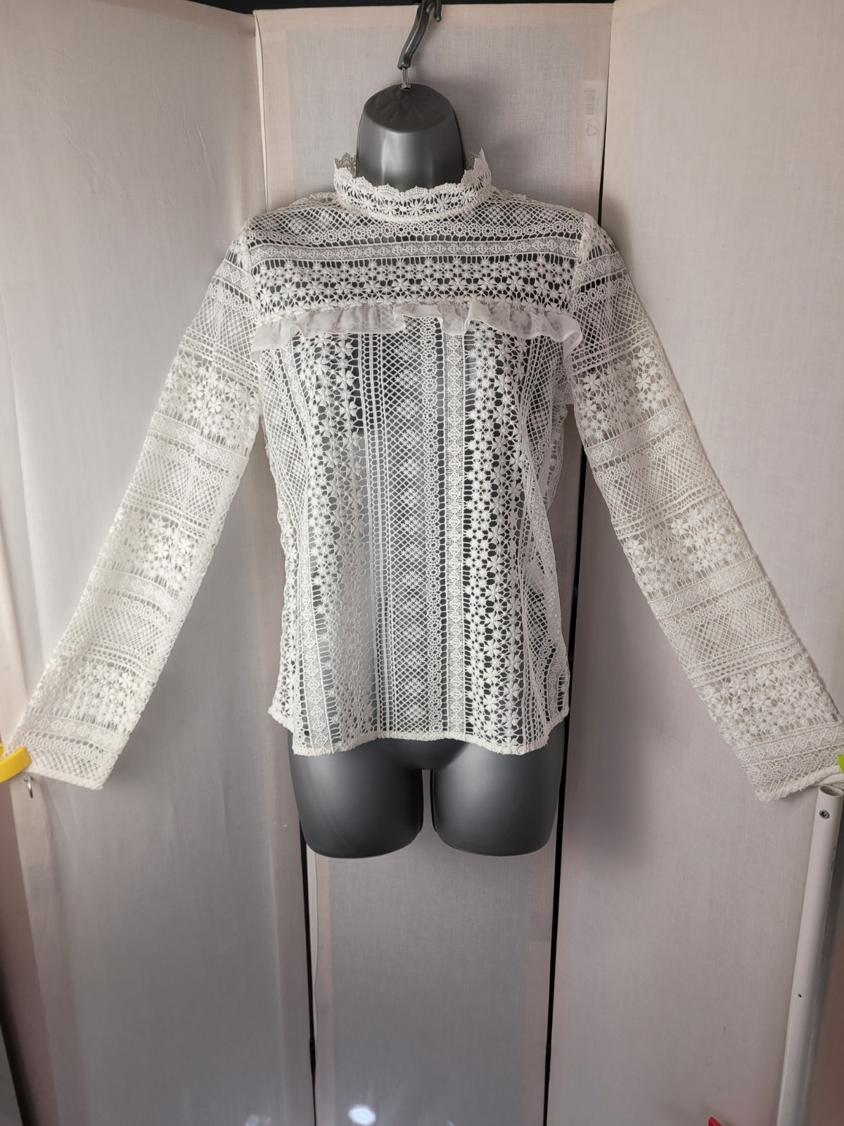 Y2K Morgan de Toi laced/crocheted Top,Ladies Size 38 (about 10-12) Off White,Vgc