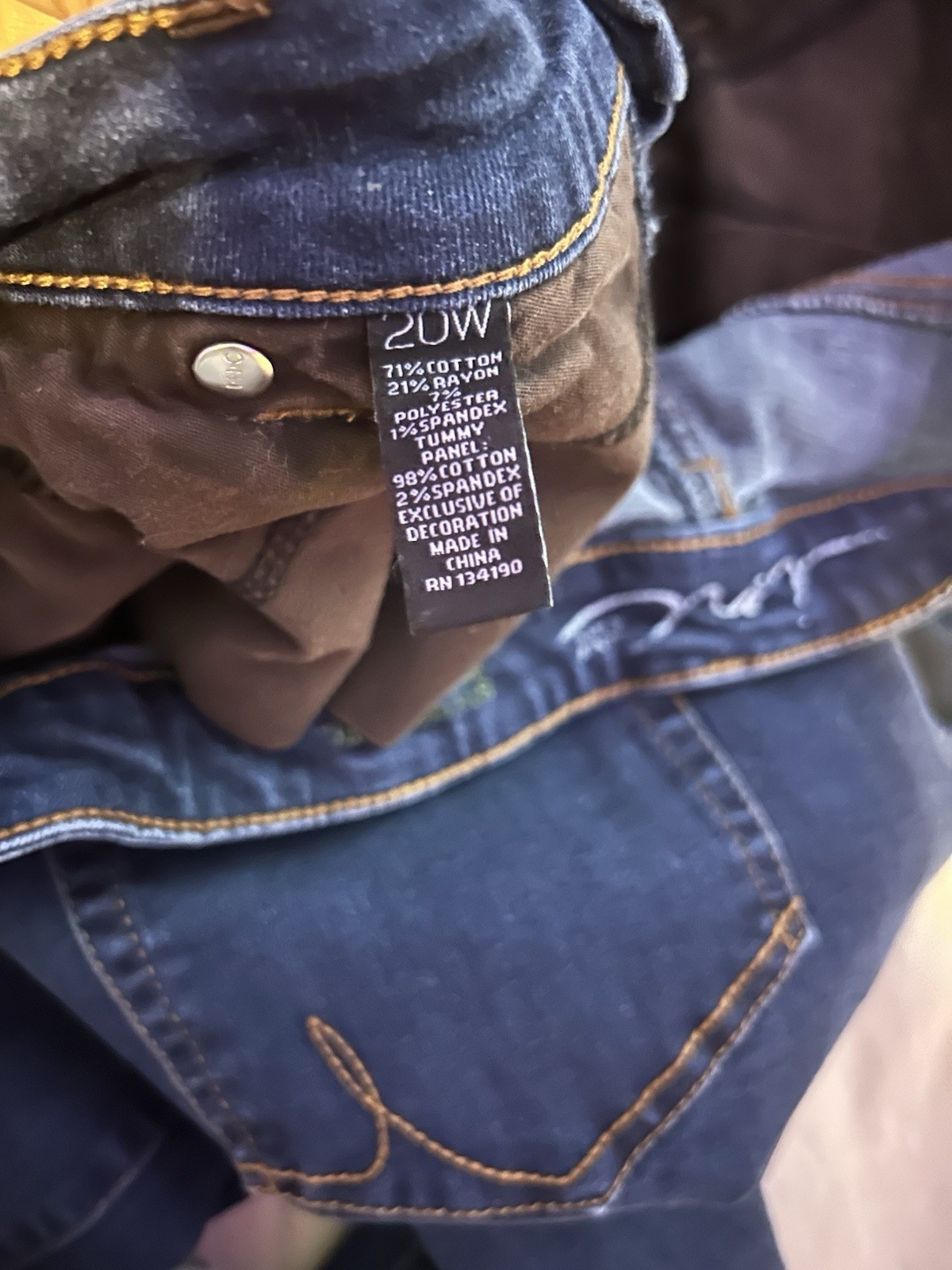 L.A. Blues Blue Dark Wash Denim Straight Jeans Plus 20W Mid Rise 5-Pocket