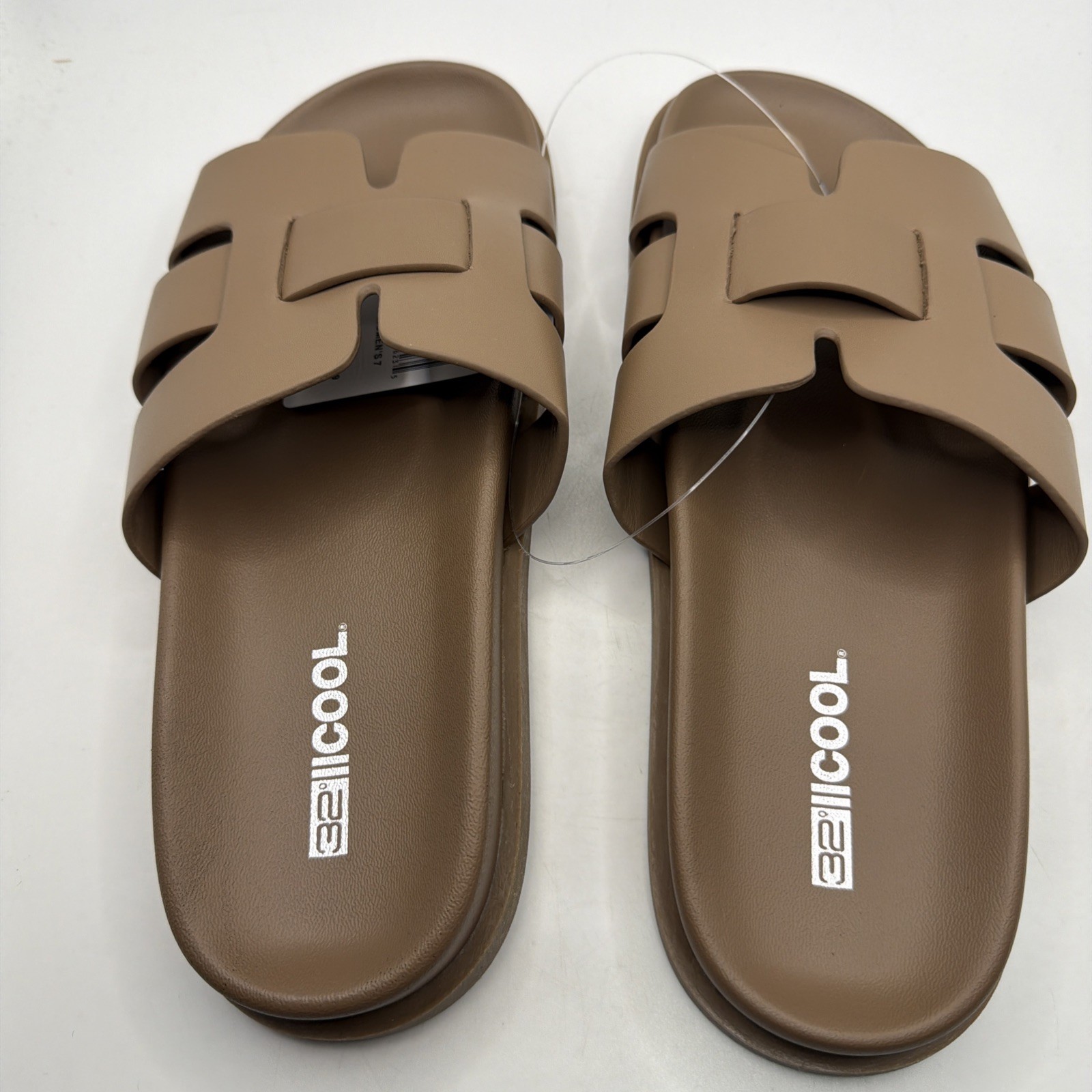 32 Degrees Womens Sandals Tan Slip-On Soft EVA Cushioned Shower. Size 6. New