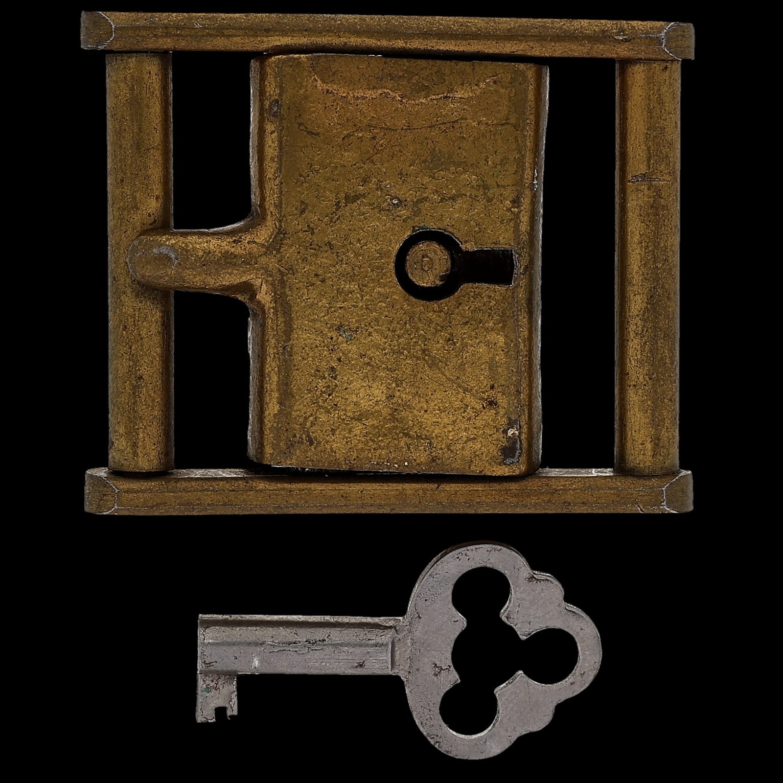 1.25″ Locking Chastity Belt Buckle Skeleton Key Padlock Trunk Bachelorette Vtg